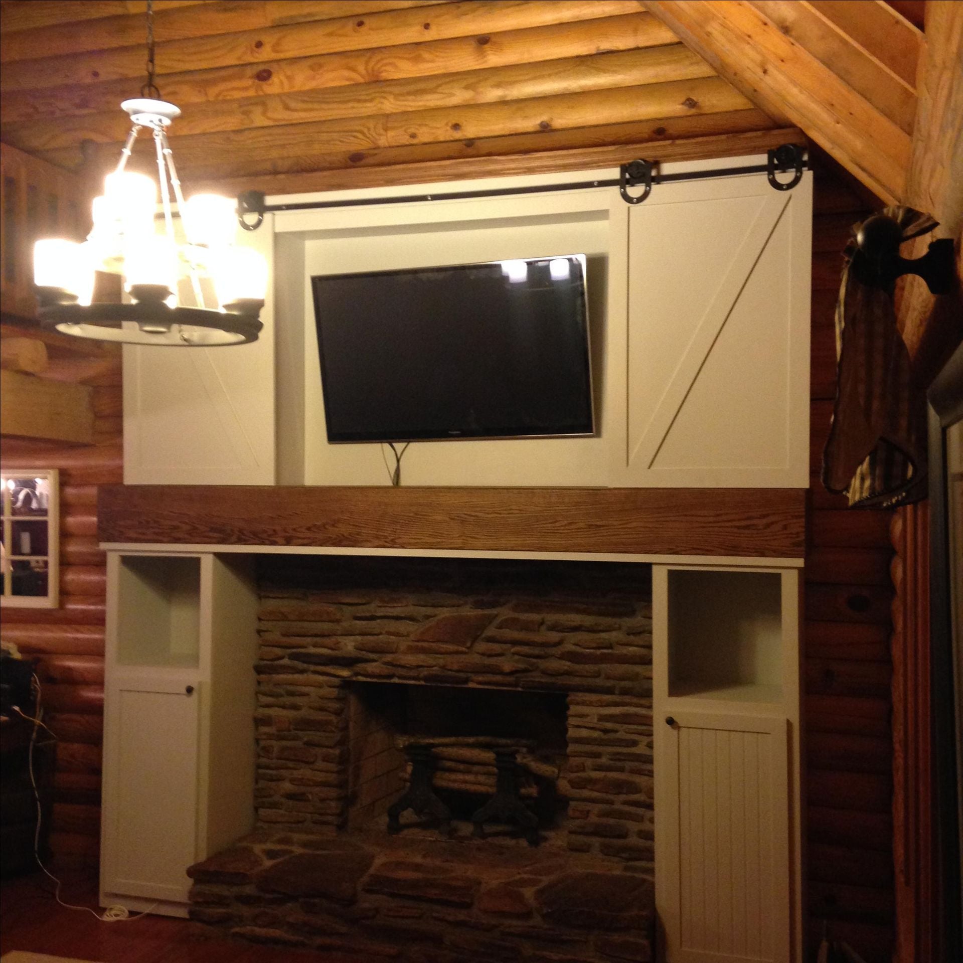 Craftsman Style Built-In Fireplace Surround