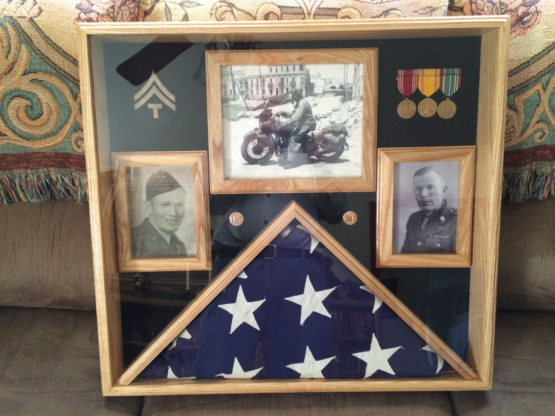 Memorial Casket Flag W/Picture Frames