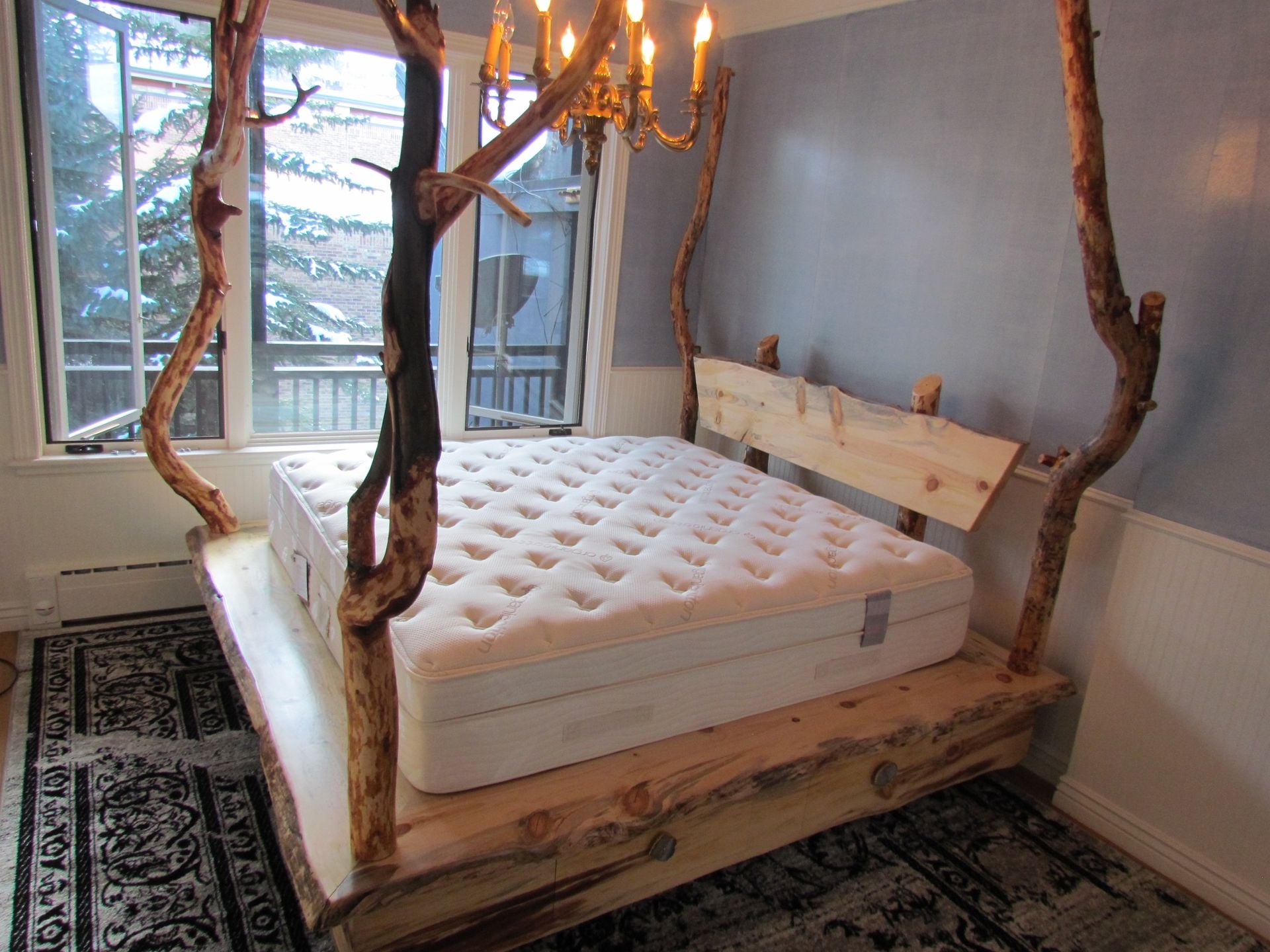 Rocky Mountain Beetle Kill Pine Platfrom Bed With Drawers