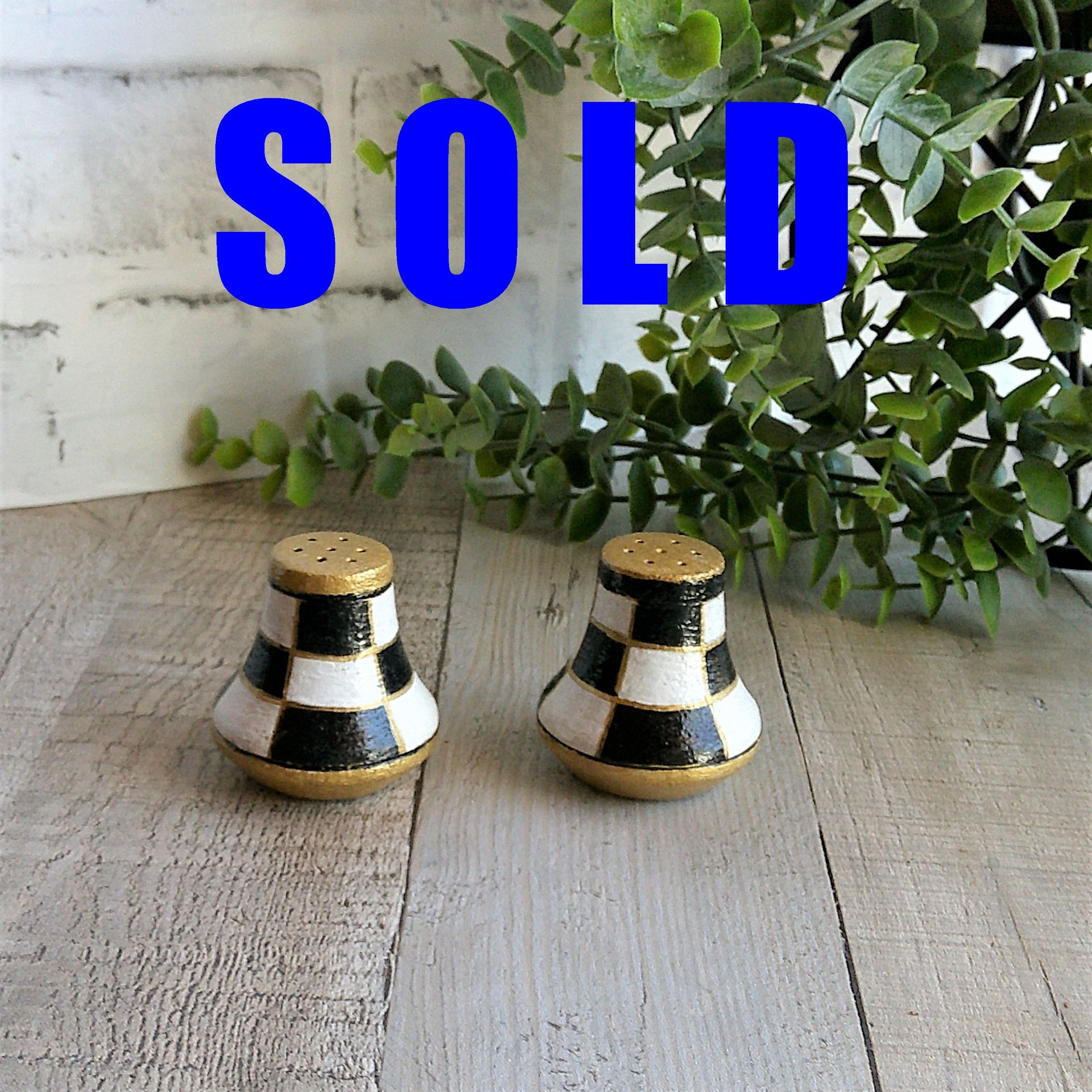 Elegant Checks Salt Pepper Shaker Checked Decor Buffalo Check Kitchen Decor 1 