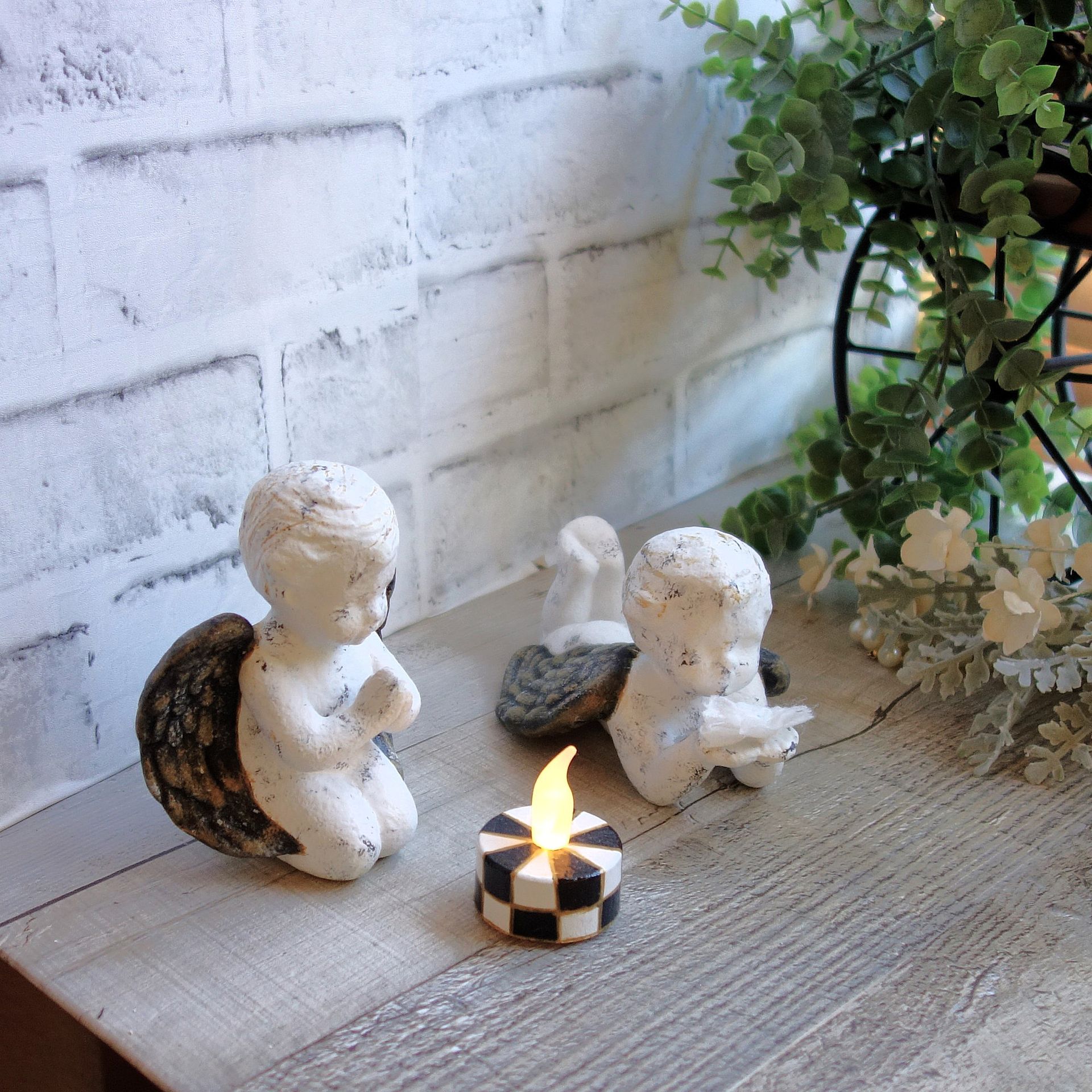 Courtly Cherubs With Checked Tea Light Candle Hand Painted Checks Chippy Angels 2 