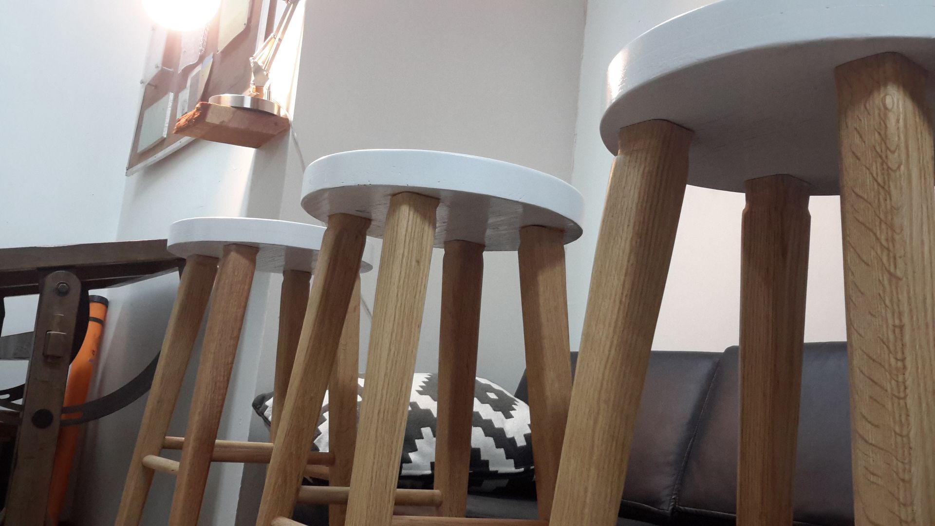 Handcrafted Classic Oak Bar Stools 3