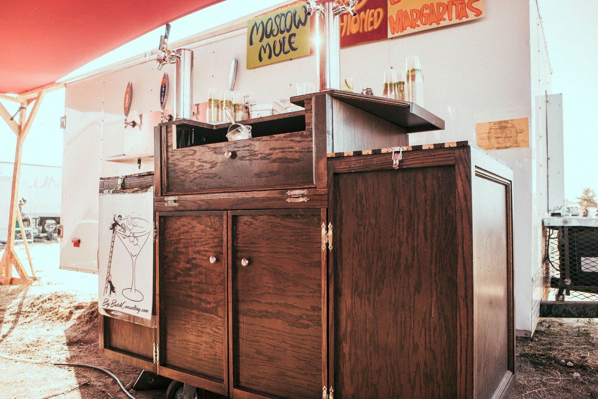 Custom Bar