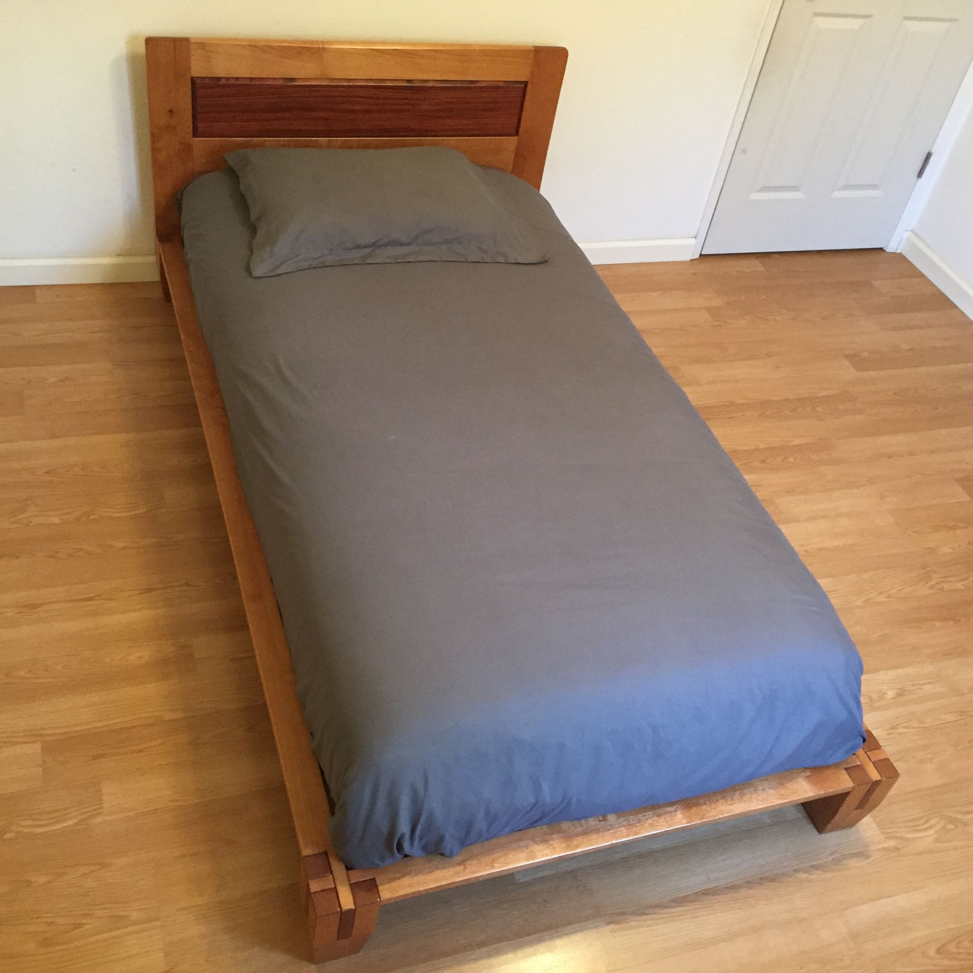 Tatami Platform Bed (Twin)
