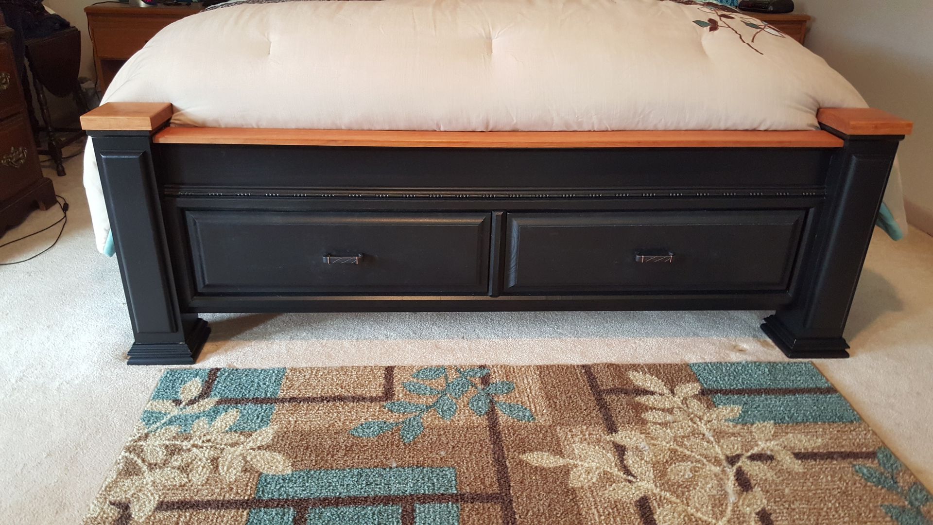 Queen Storage Bed W/Cherry Accents 4