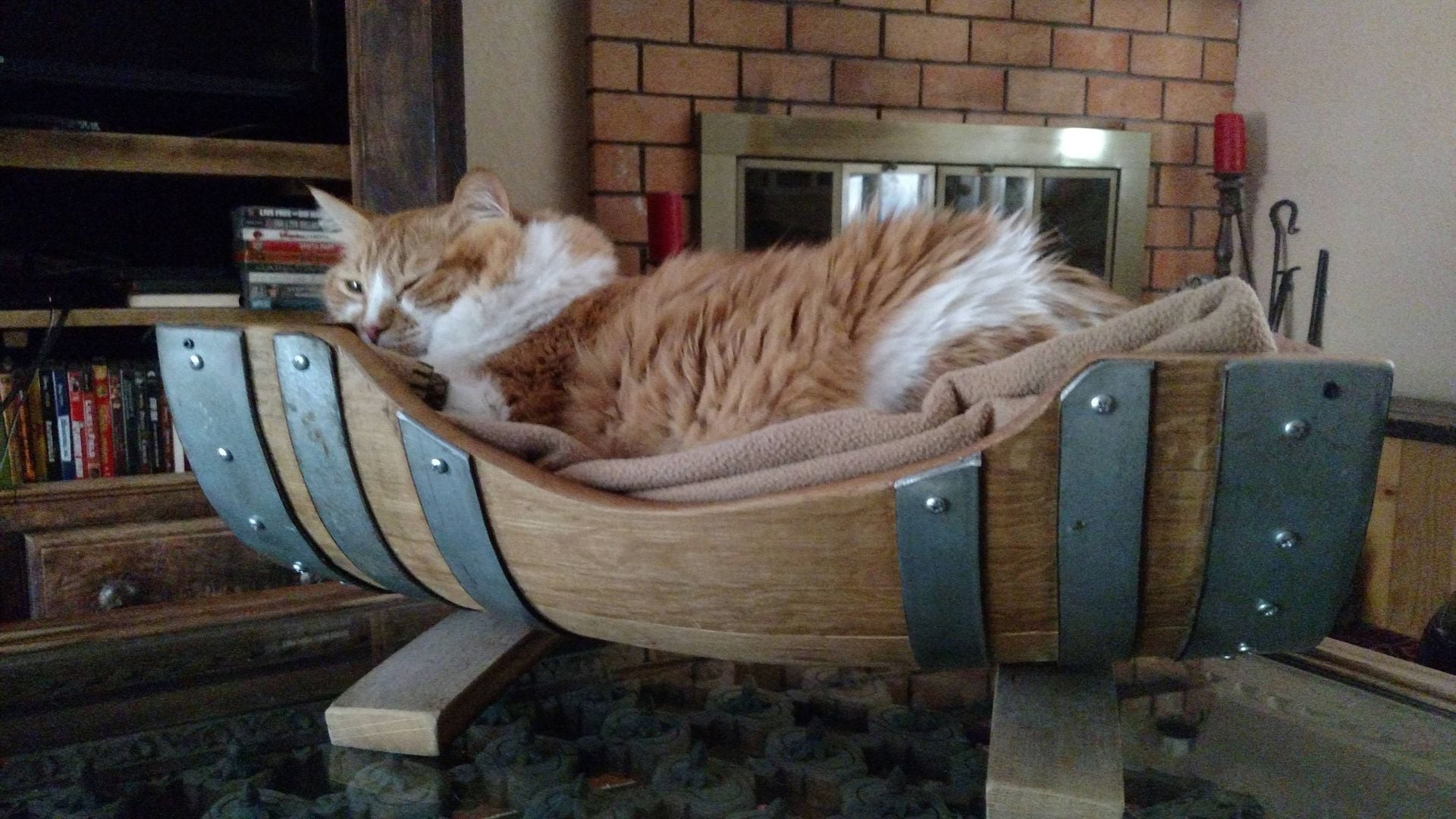 Wine Barrel Pet Bed - Dormio - Made From Retired Ca Wine Barrels. 100% Recycled!