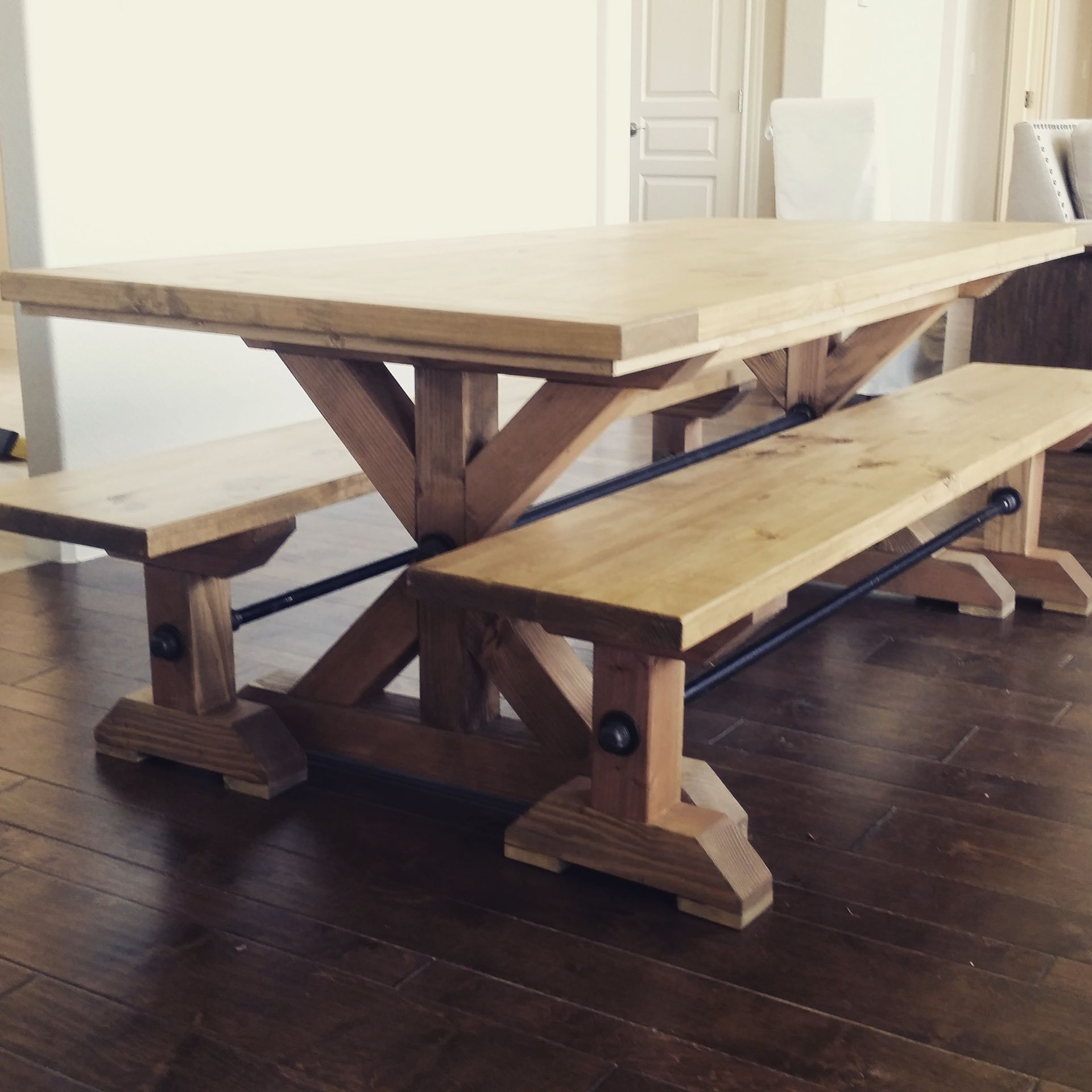 Iron Rod Farmhouse Table 2