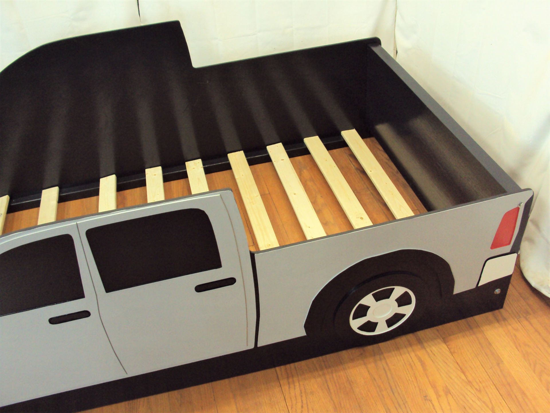 Pickup Truck Twin Kids Bed Frame - Handcrafted - Truck Themed Children's Bedroom Furniture 4 