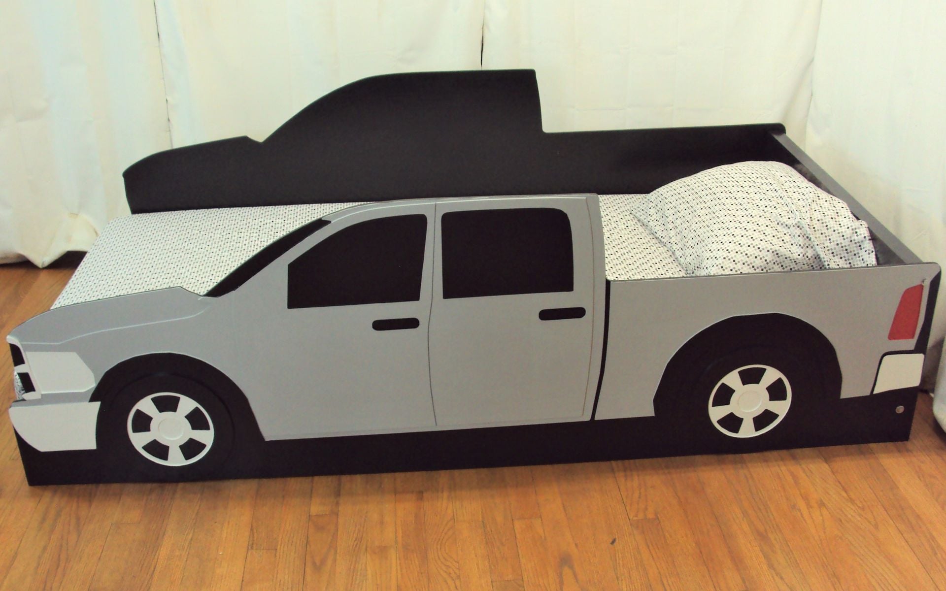 Pickup Truck Twin Kids Bed Frame - Handcrafted - Truck Themed Children's Bedroom Furniture 2 