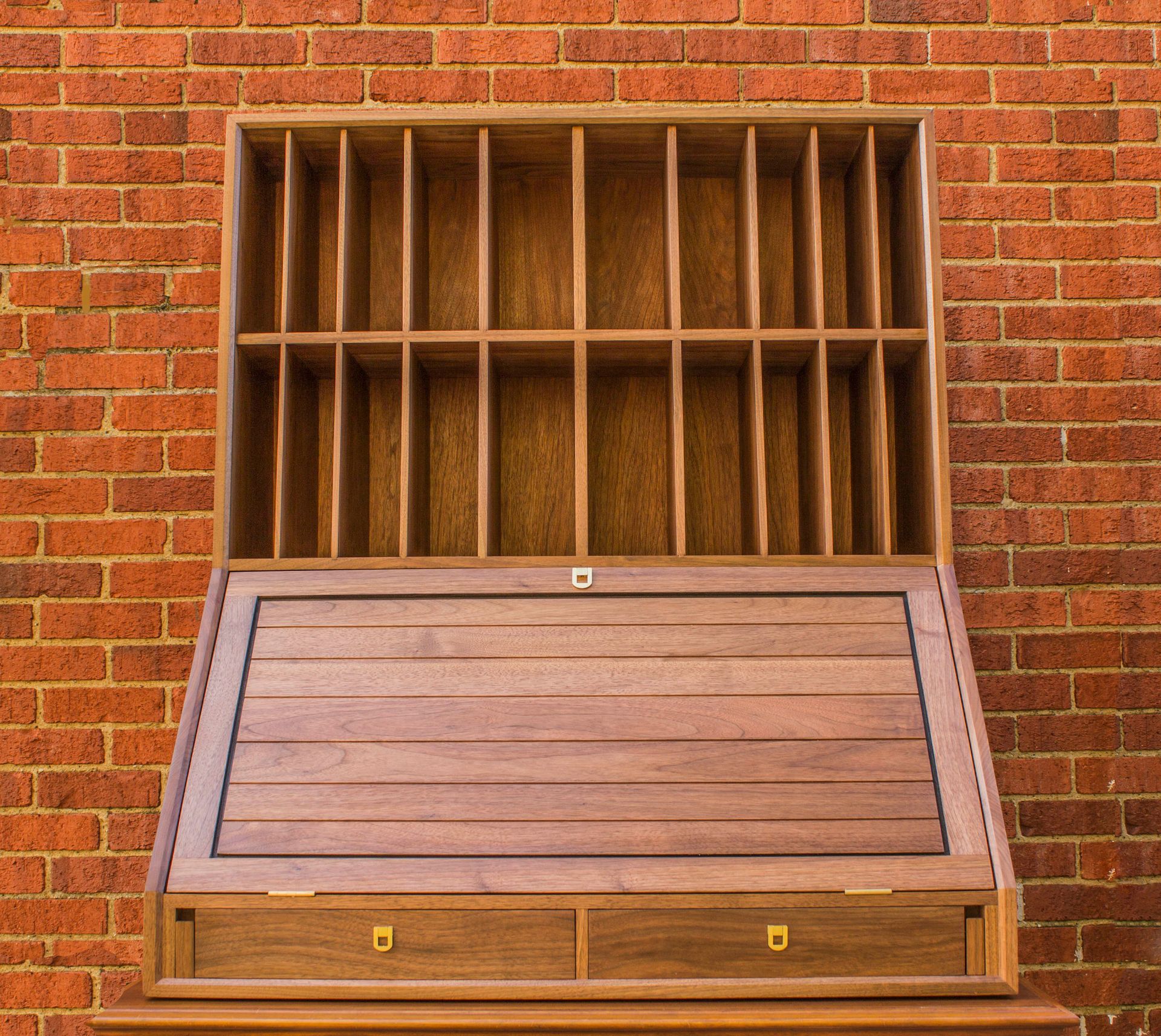 Secretary Cabinet 2 