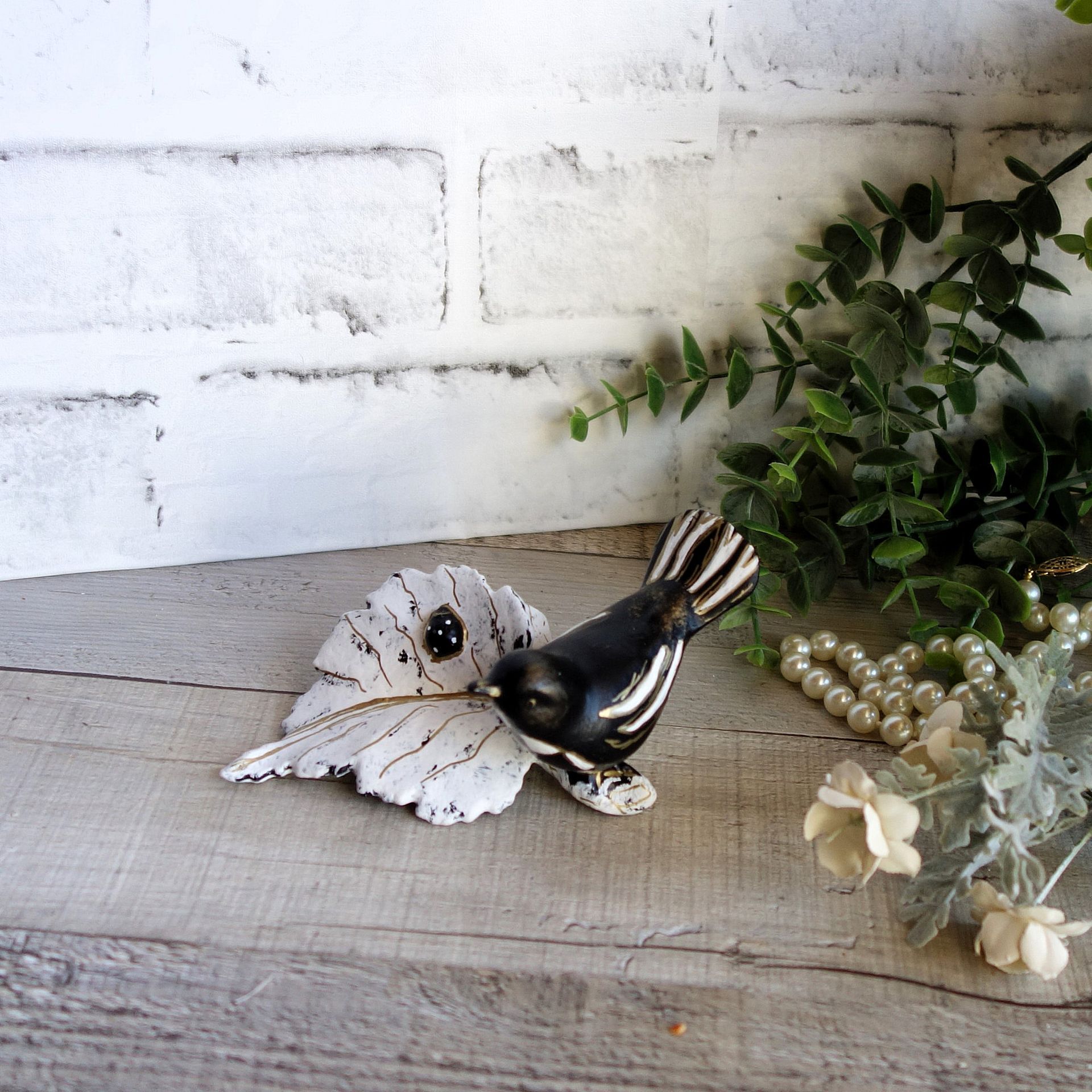 Courtly Songbird Black And White Check Bird Figurine Hand Painted Checked Decor 5 