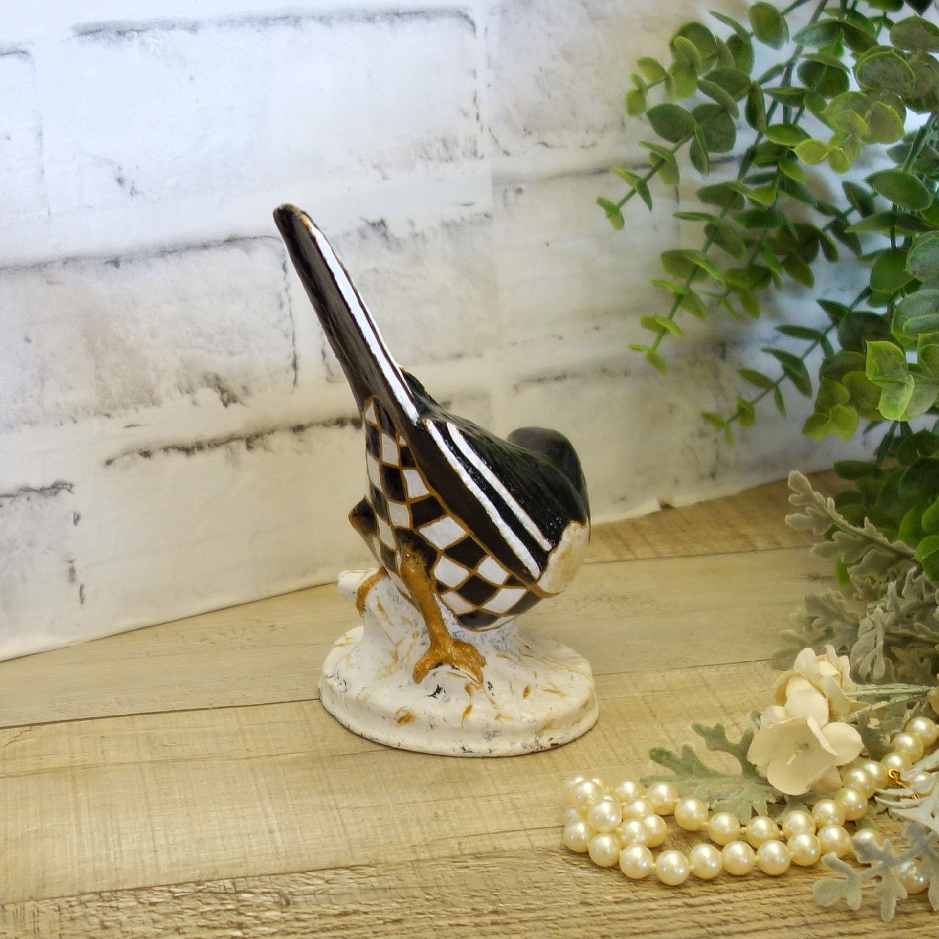 Courtly Songbird Figurine Checked Bird Decor 3 