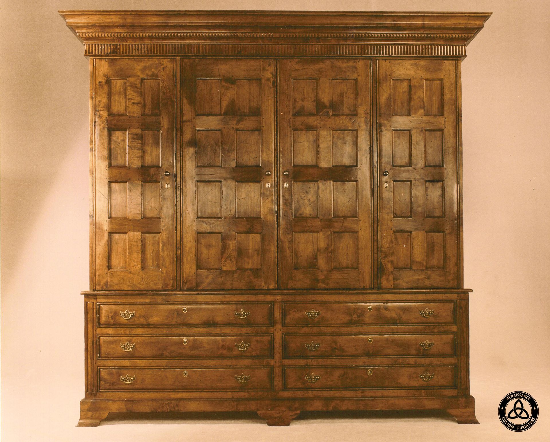#1008 Armoire