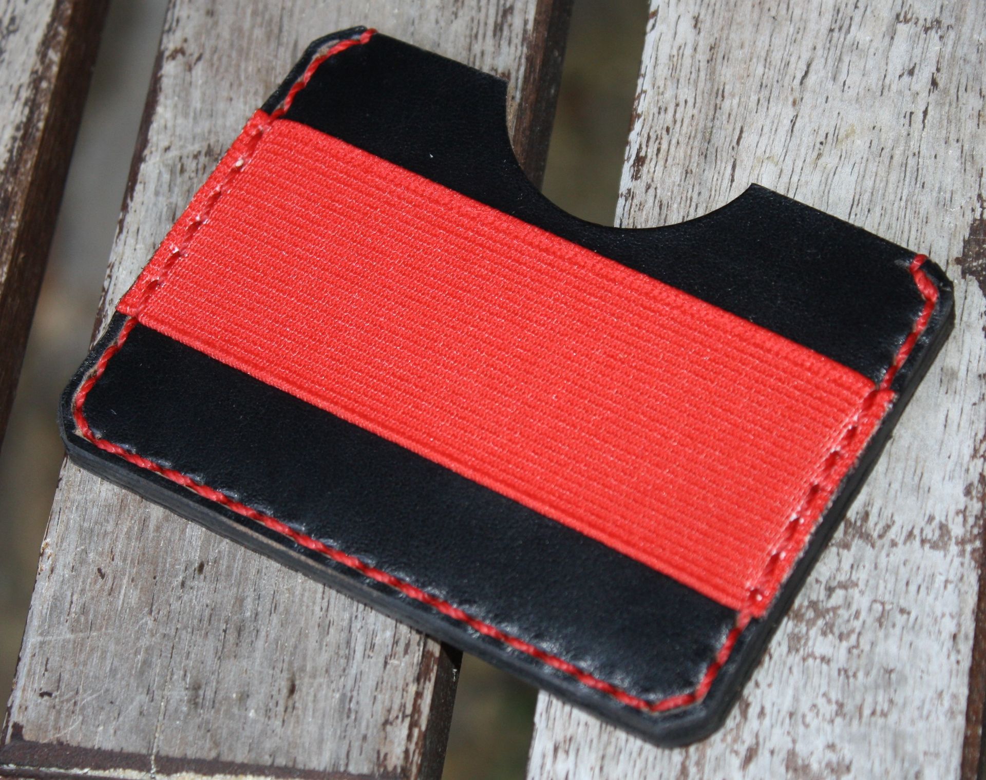Handmade Leather Parvus Wallet Black Chromexcel Red W/ Money Band 3