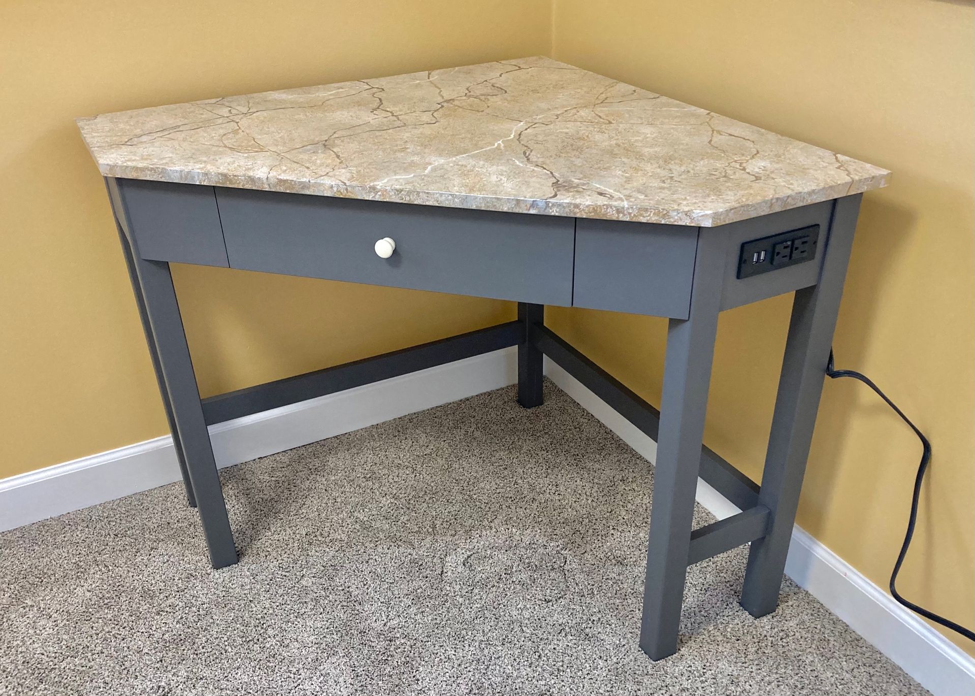 Corner Desk