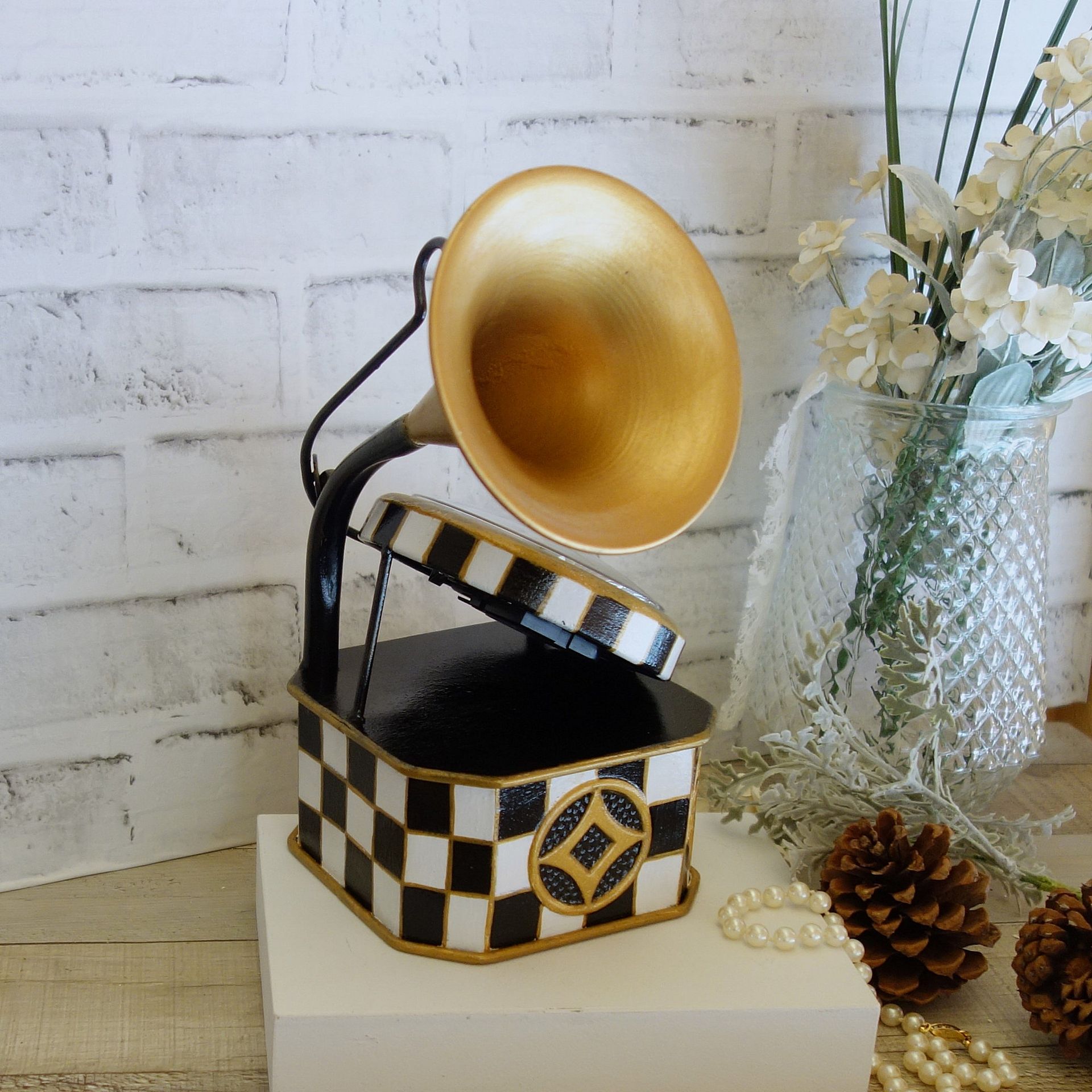 Courtly Phonograph Checked Clock Nwt Hand Painted Black And White Checks Clock 4 