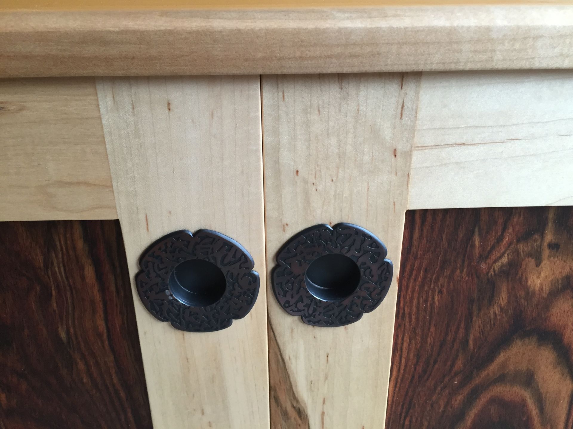 Pacific Entertainment Center, Entertainment Cabinet 2 