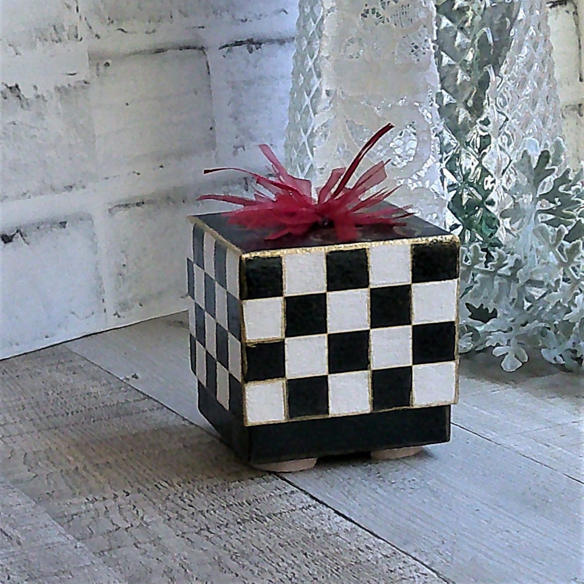 Whimsical Checks Gift Box Courtly Checks Box 2 