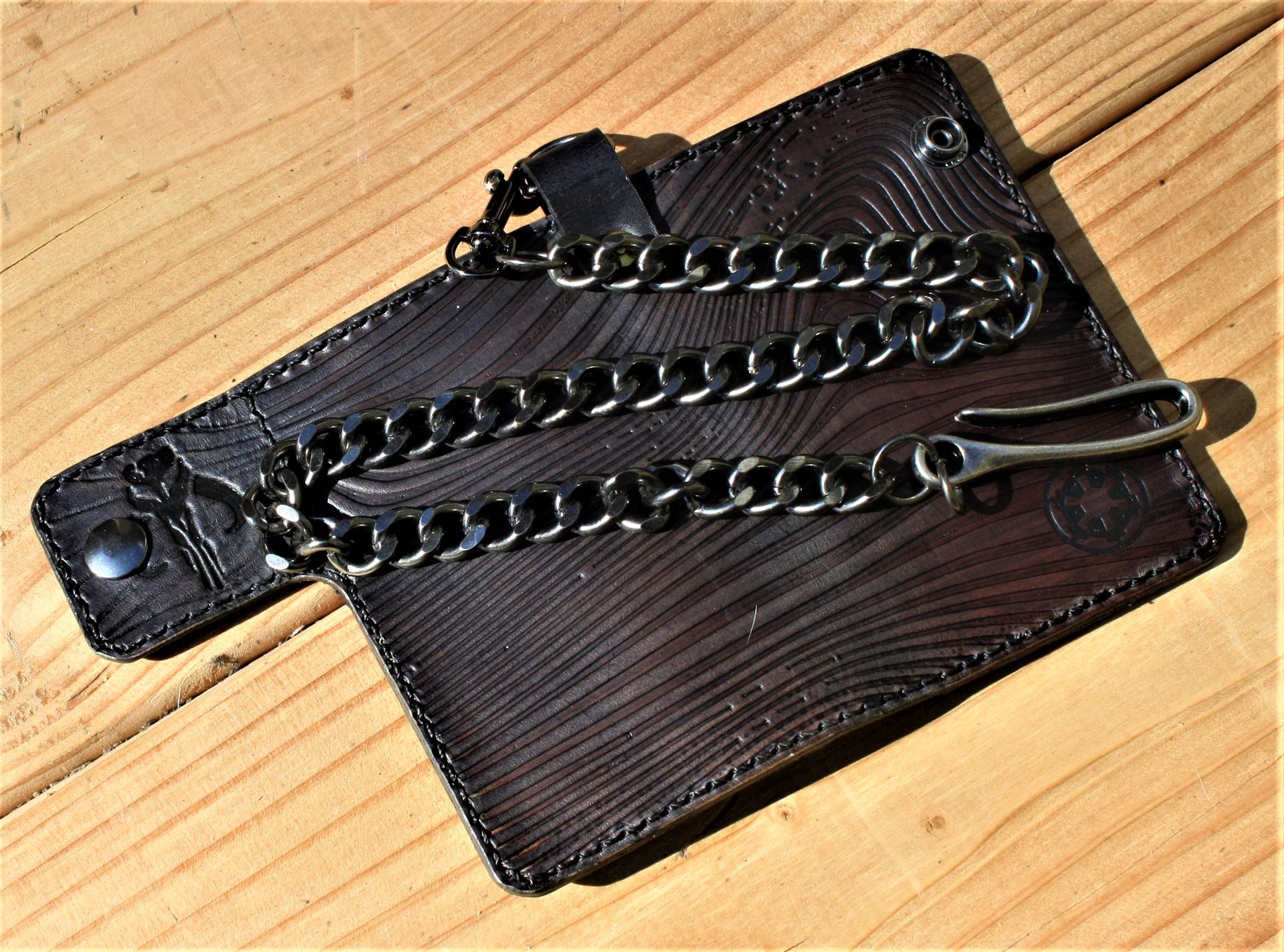 Handmade Leather Biker Wallet Vegetable Tan The Mandalorian Beskar Steel Gray 6