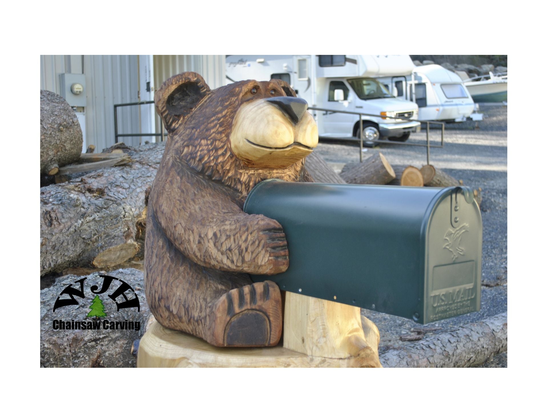 Chainsaw Carved Bear Mailbox 2