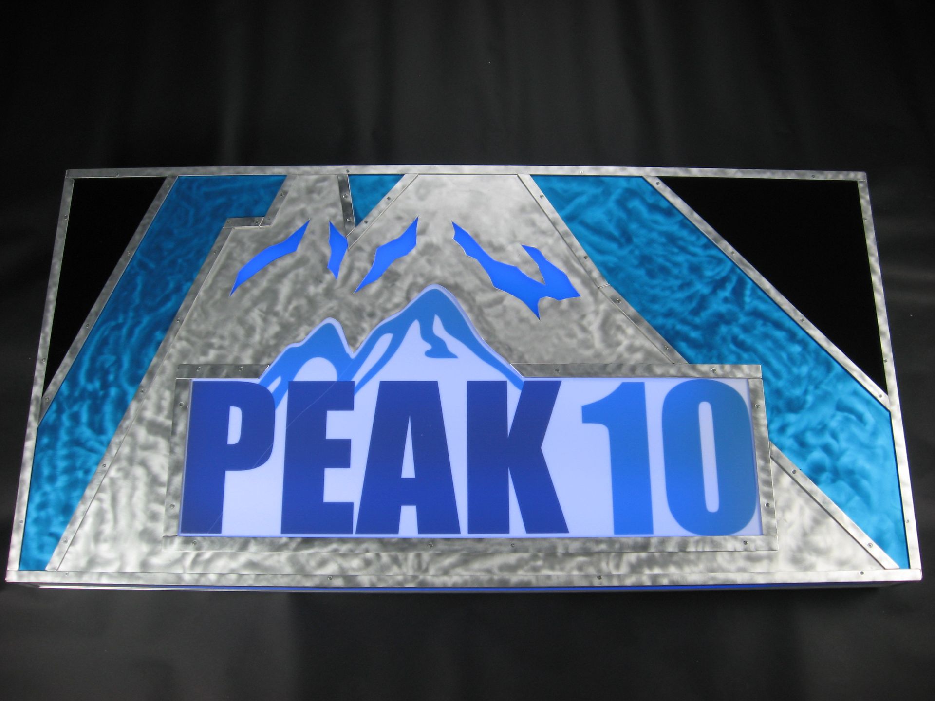 Custom Led Illuminated Marketing Feature Sign 5 