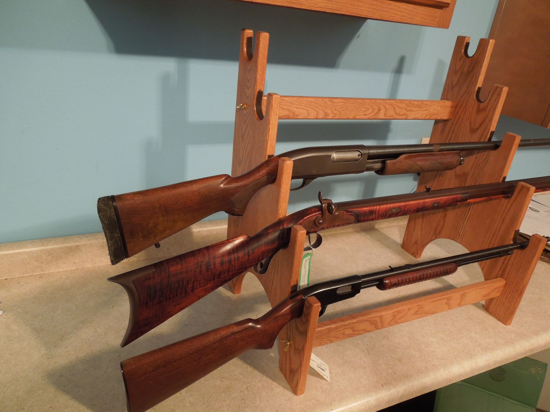 5 Gun Rack Display Unit 2