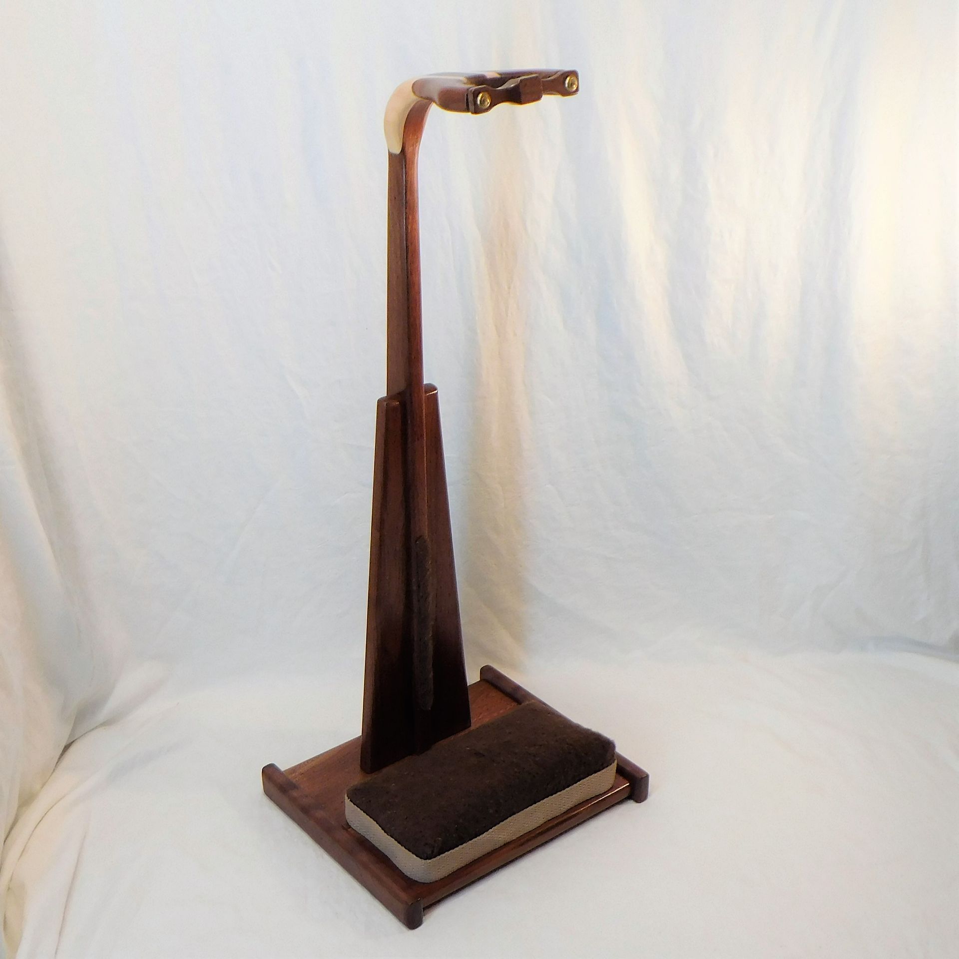 Model 3 Guitar Stand