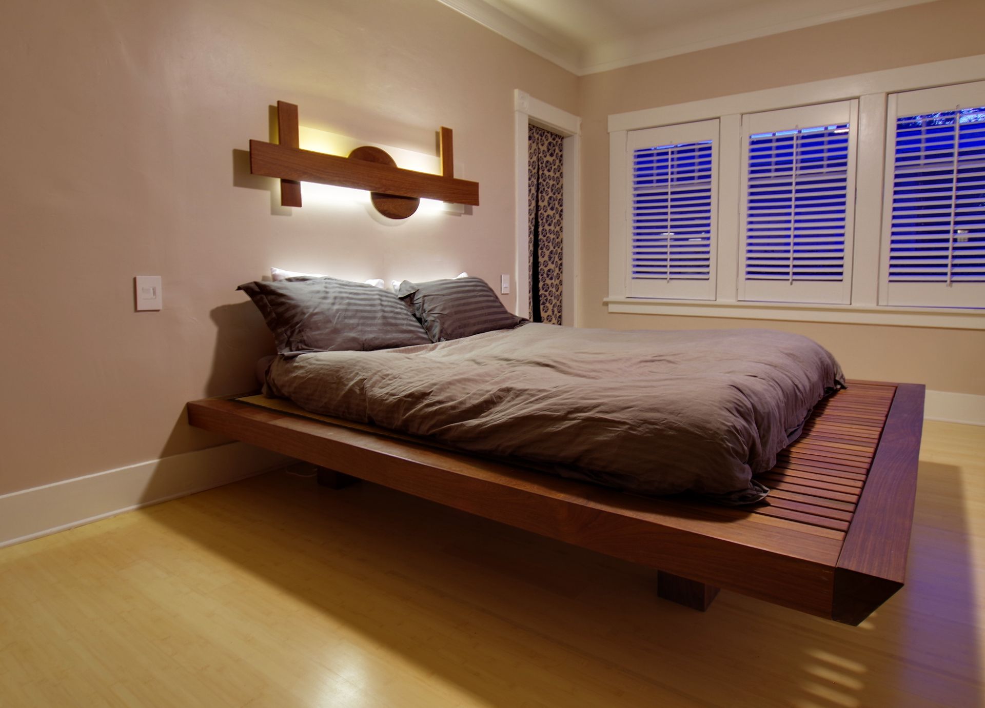 Platform Bed 4