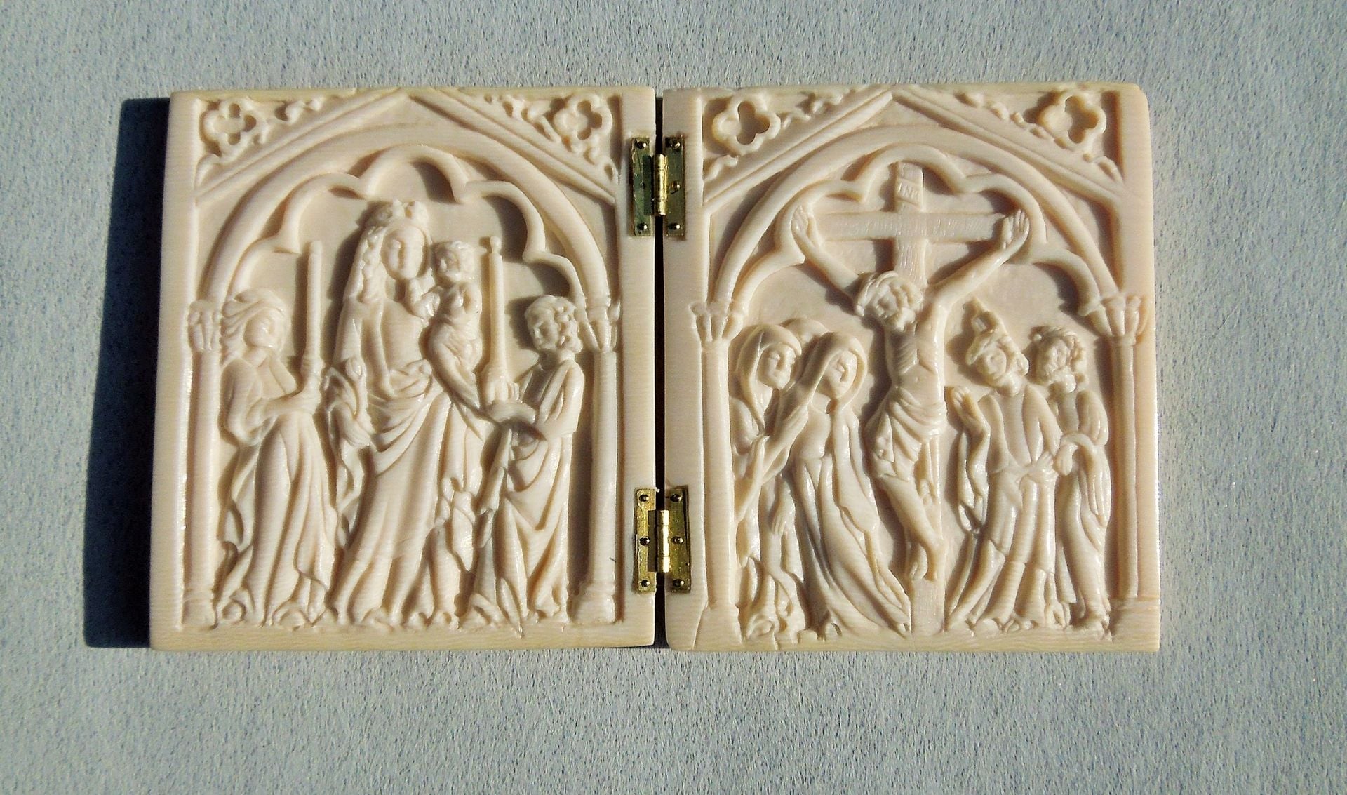 Jesus Christ And Virgin Mary Diptych, Medieval Style