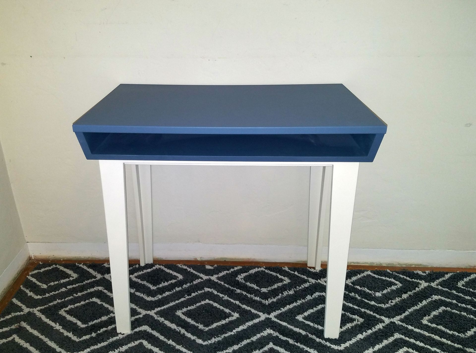Work Desk 3