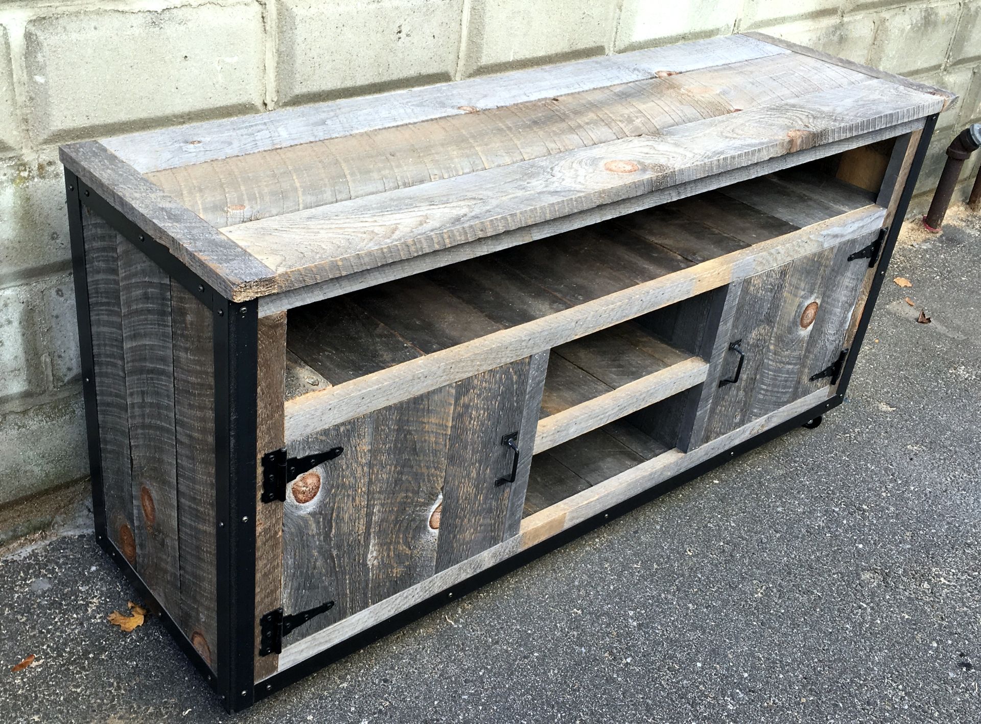 Rustic Industrial Barn Board / Reclaimed Wood Media Stand / Tv / Entertainment Stand 6 