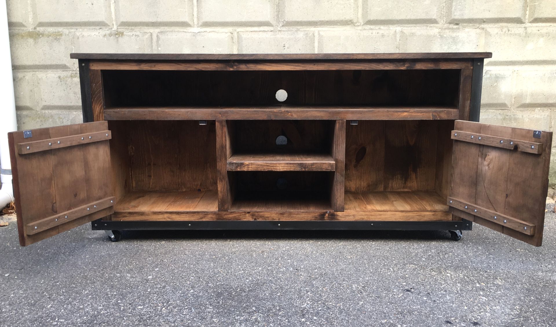 Rustic Industrial Barn Board / Reclaimed Wood Media Stand / Tv / Entertainment Stand 3 