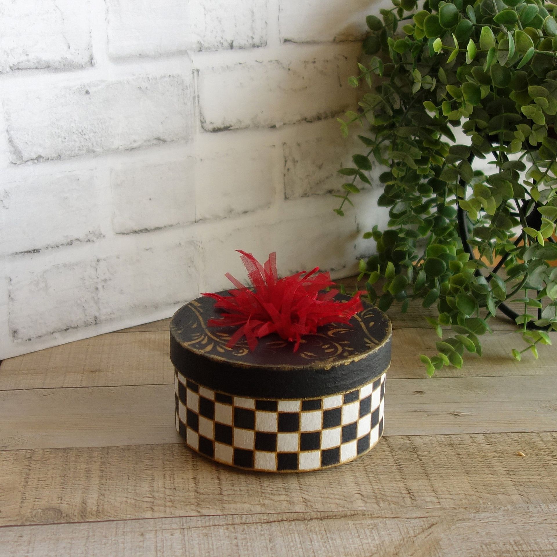 Elegant Check Gift Box Small Decorative Hat Box Whimsy Decor 2 