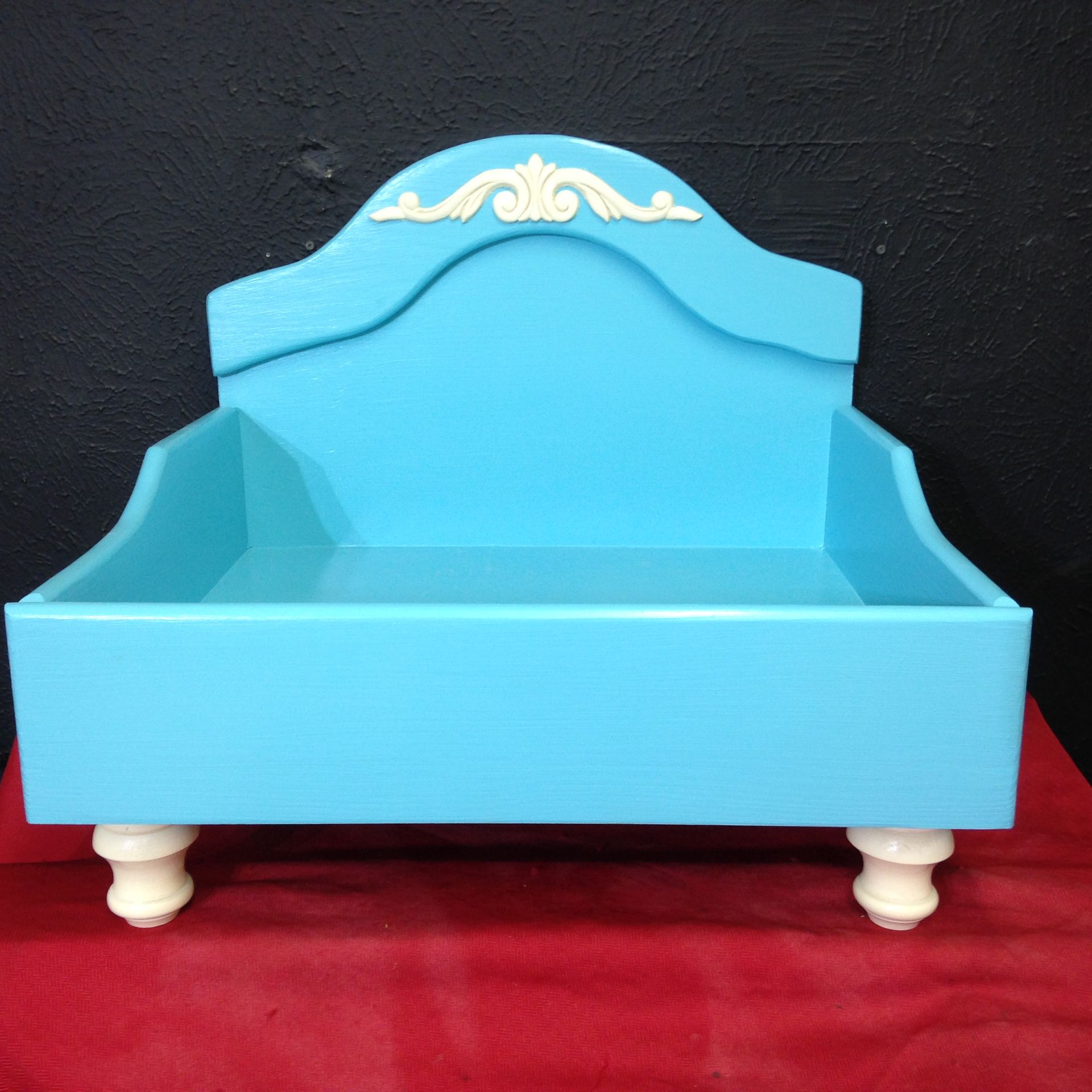 Raised Dog Bed For 3 Dogs 2 