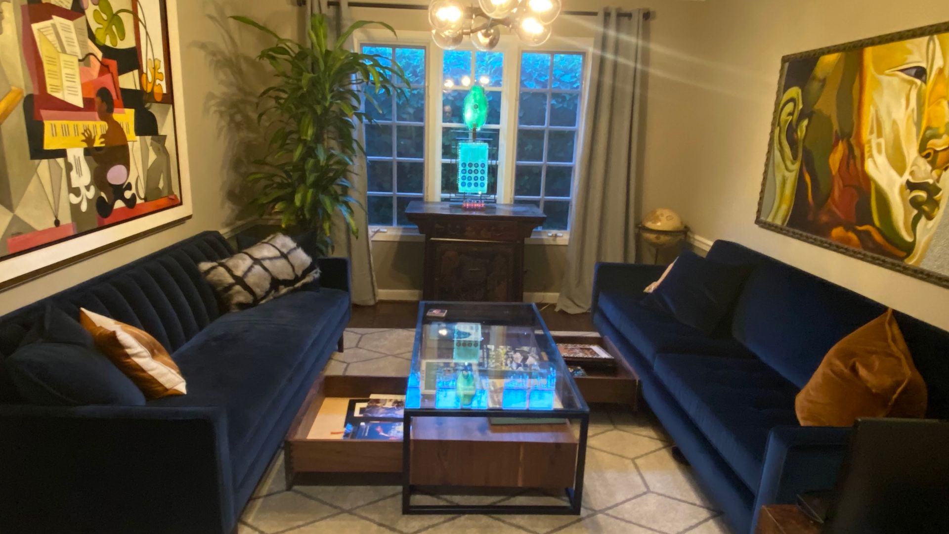 Floating Coffee Table In Metal Frame 3