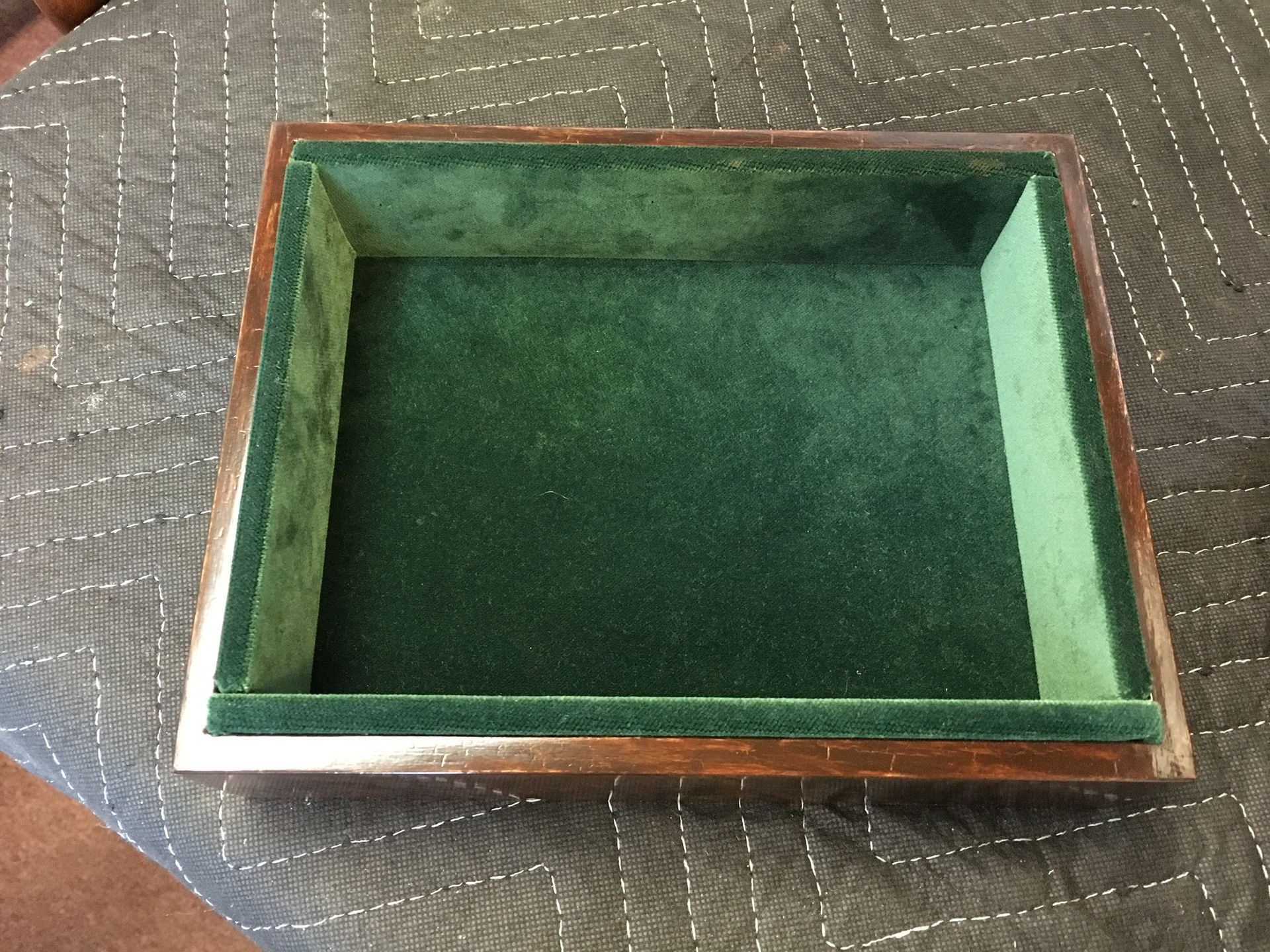 Urn With Tray 5