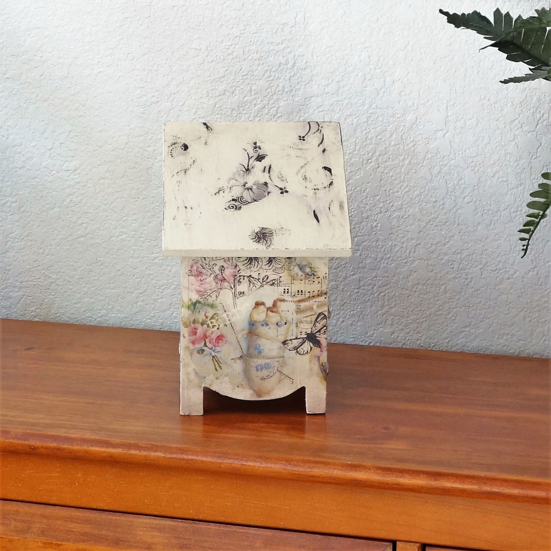 Tabletop Wood Cubby Shelves Blue Bird Cubby Box & Mini Floral, Pigeon Hole Shelf, Miniature Cubby 2 
