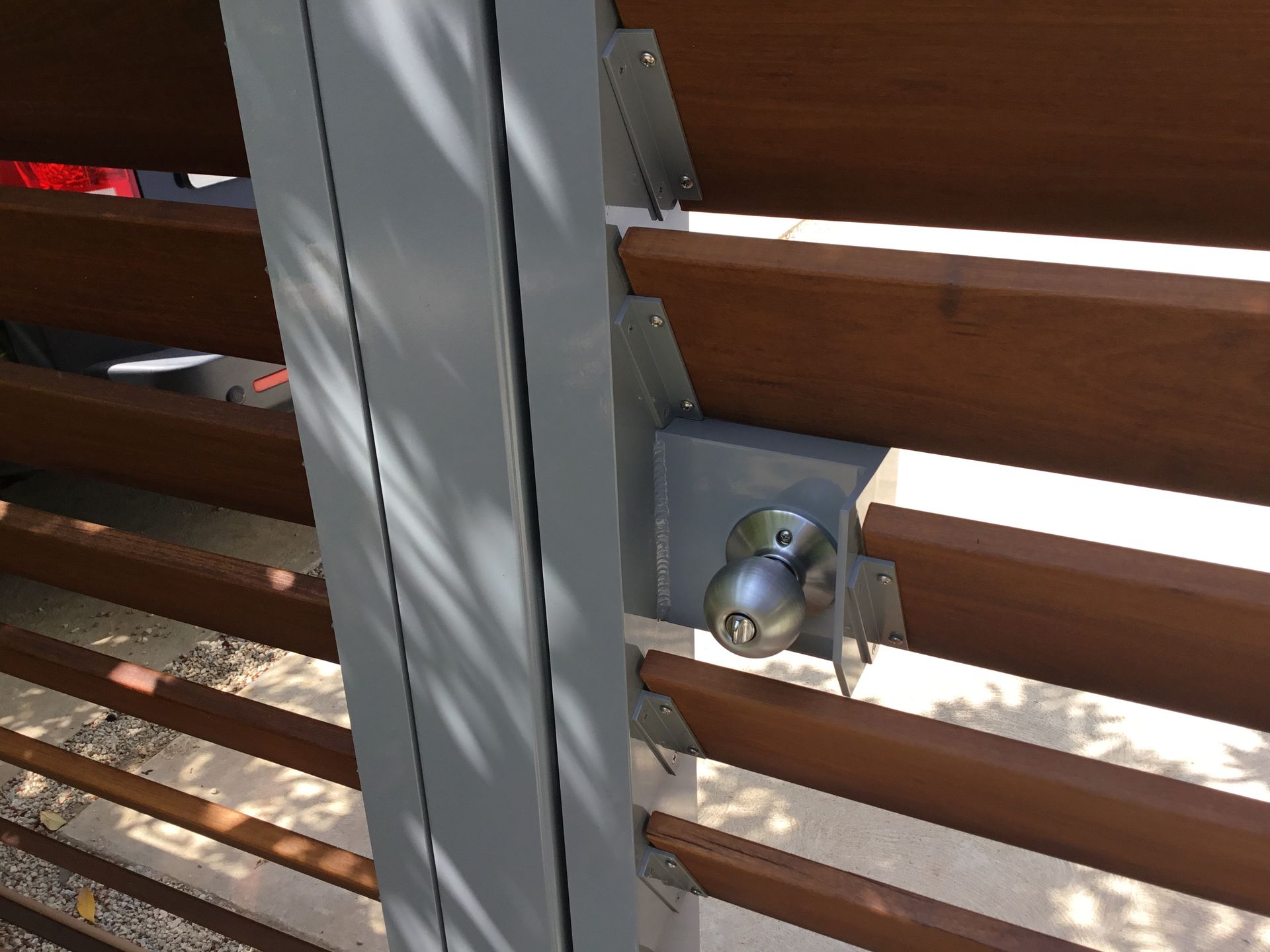 Aluminum + Ipe Modern Metal Gate 6
