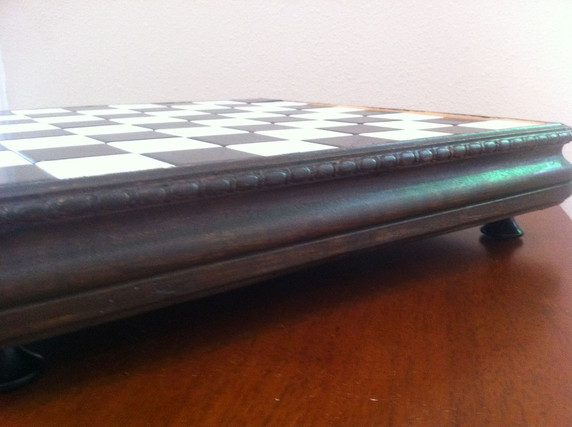 Lake Side Chess Set 4 