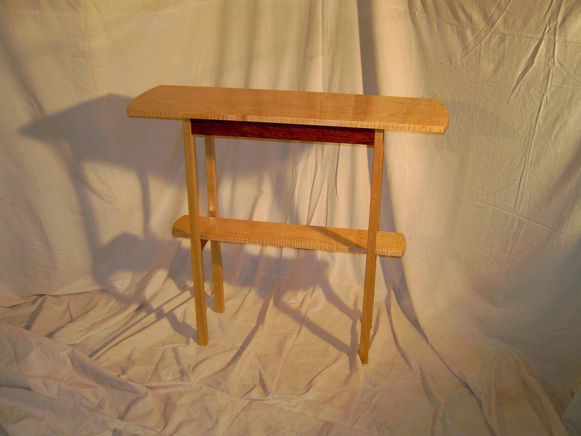 Niche Table 2