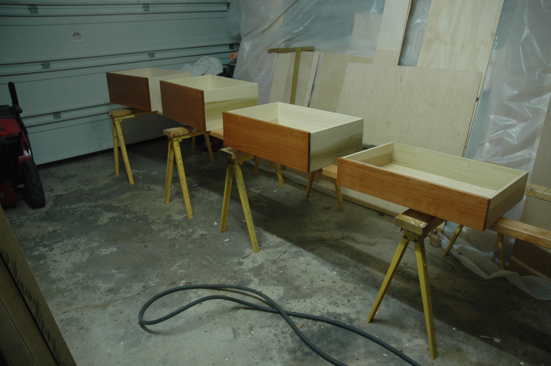 Cherry 4 Drawer Dressers 3