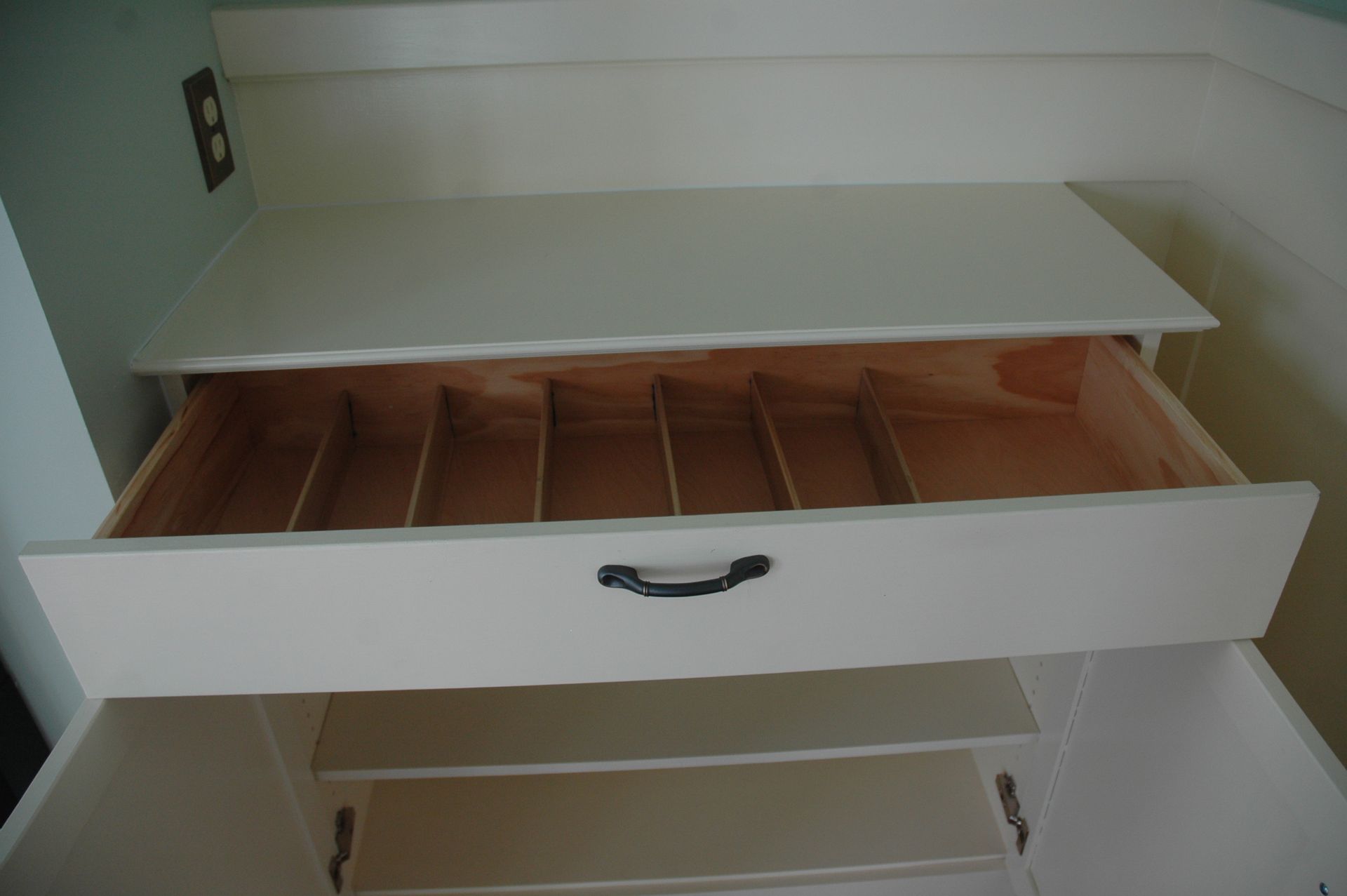 Bedroom Cabinetry 3