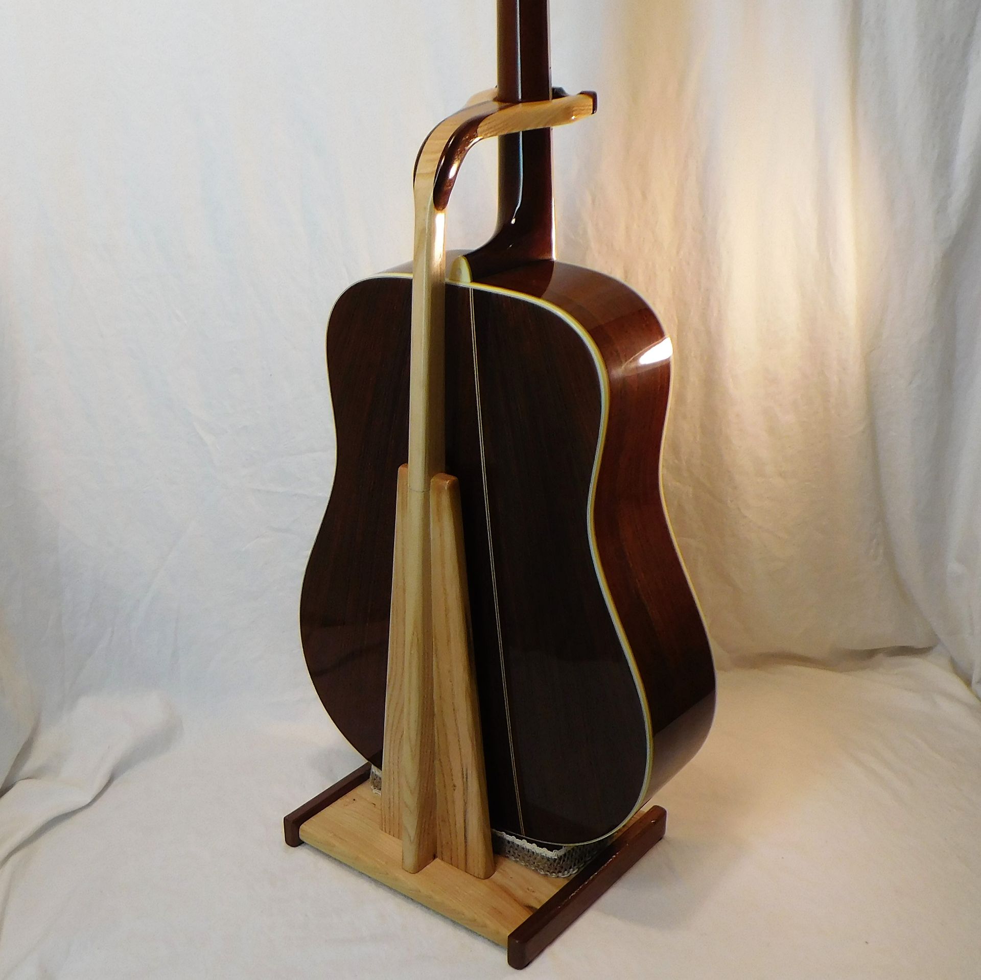 Model 3 Guitar Stand 4