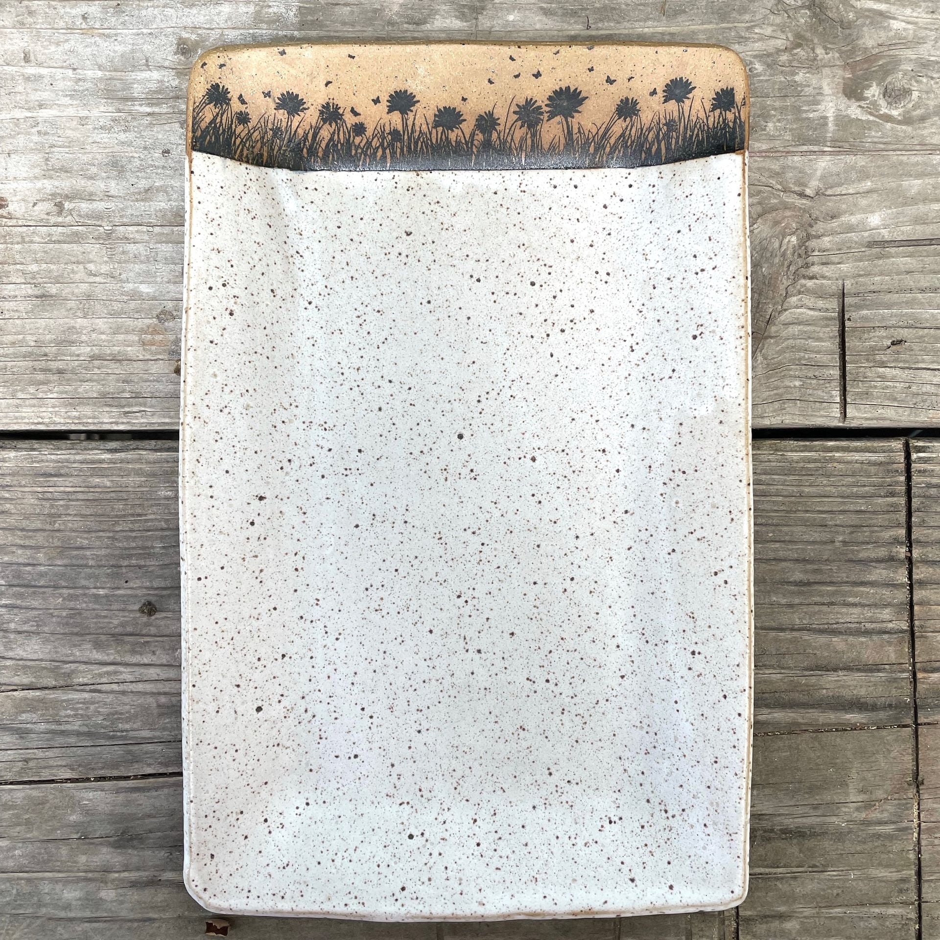 Ceramic Serving Platter In Speckled White With Wild Flowers