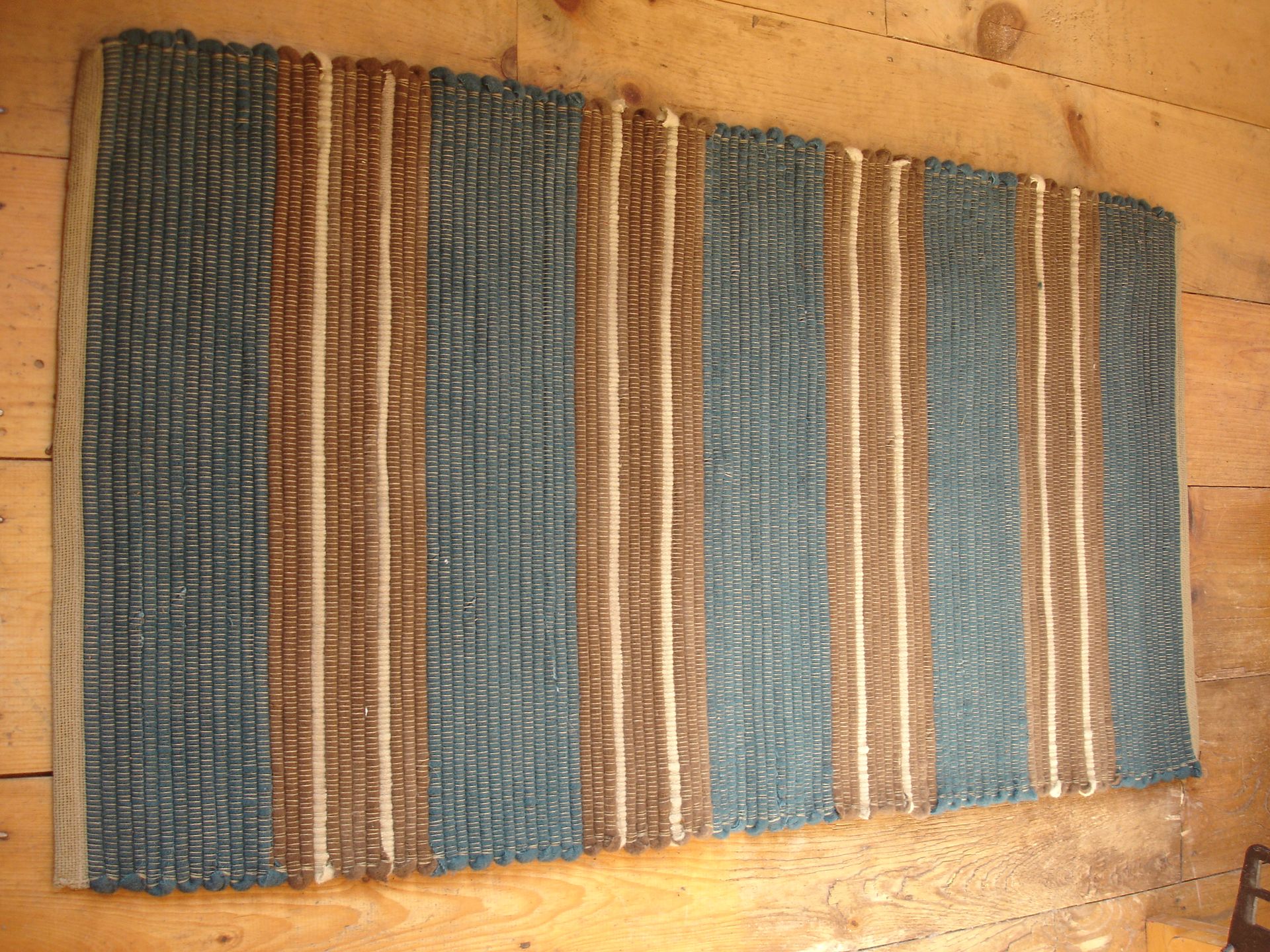 Earthy Brown Or Blue Brown Wool Rug 2 Ft X 4 Ft Hand-Woven 4 