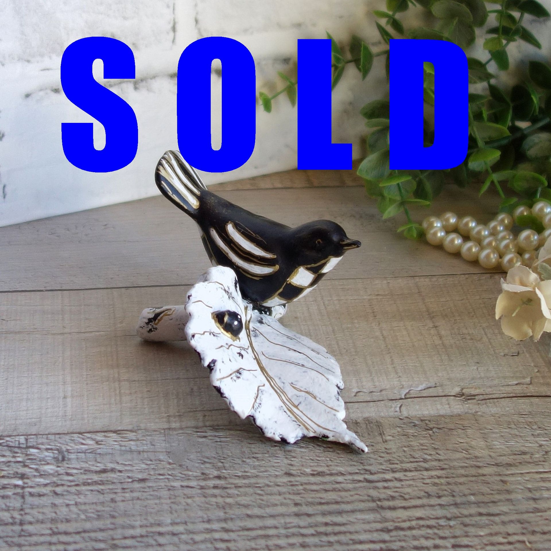 Courtly Songbird Black And White Check Bird Figurine Hand Painted Checked Decor 1 