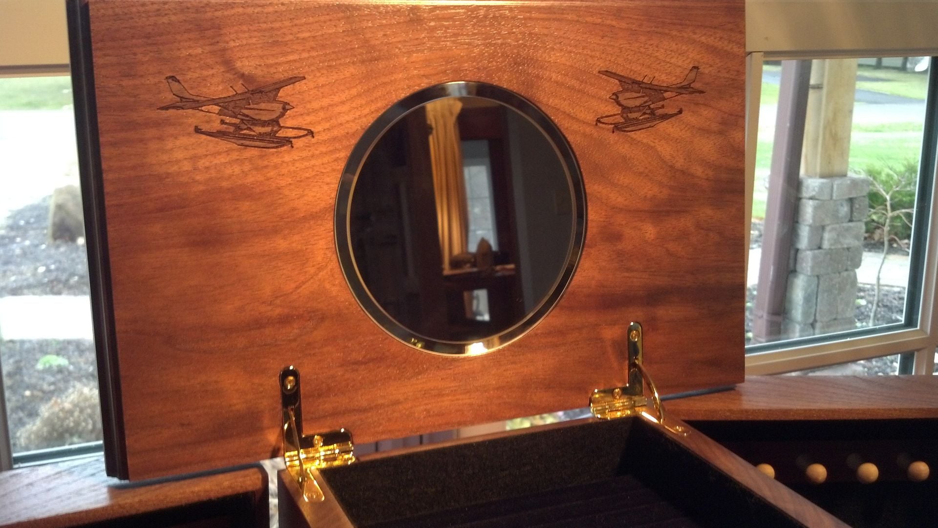 Six Draw Jewelry Box With Plane Laser Engraved In Top