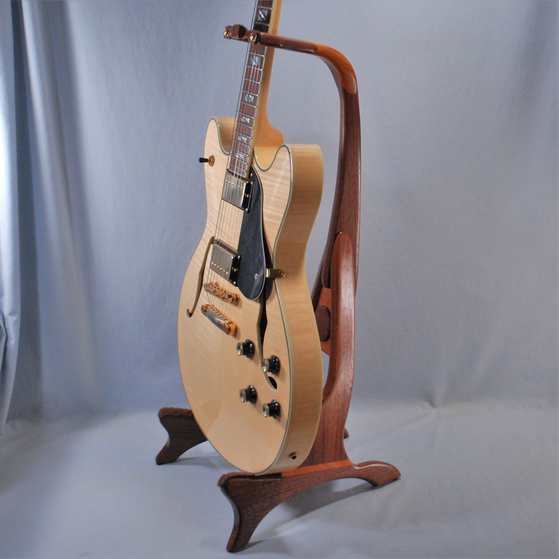 Model 1 Guitar Stand 4 