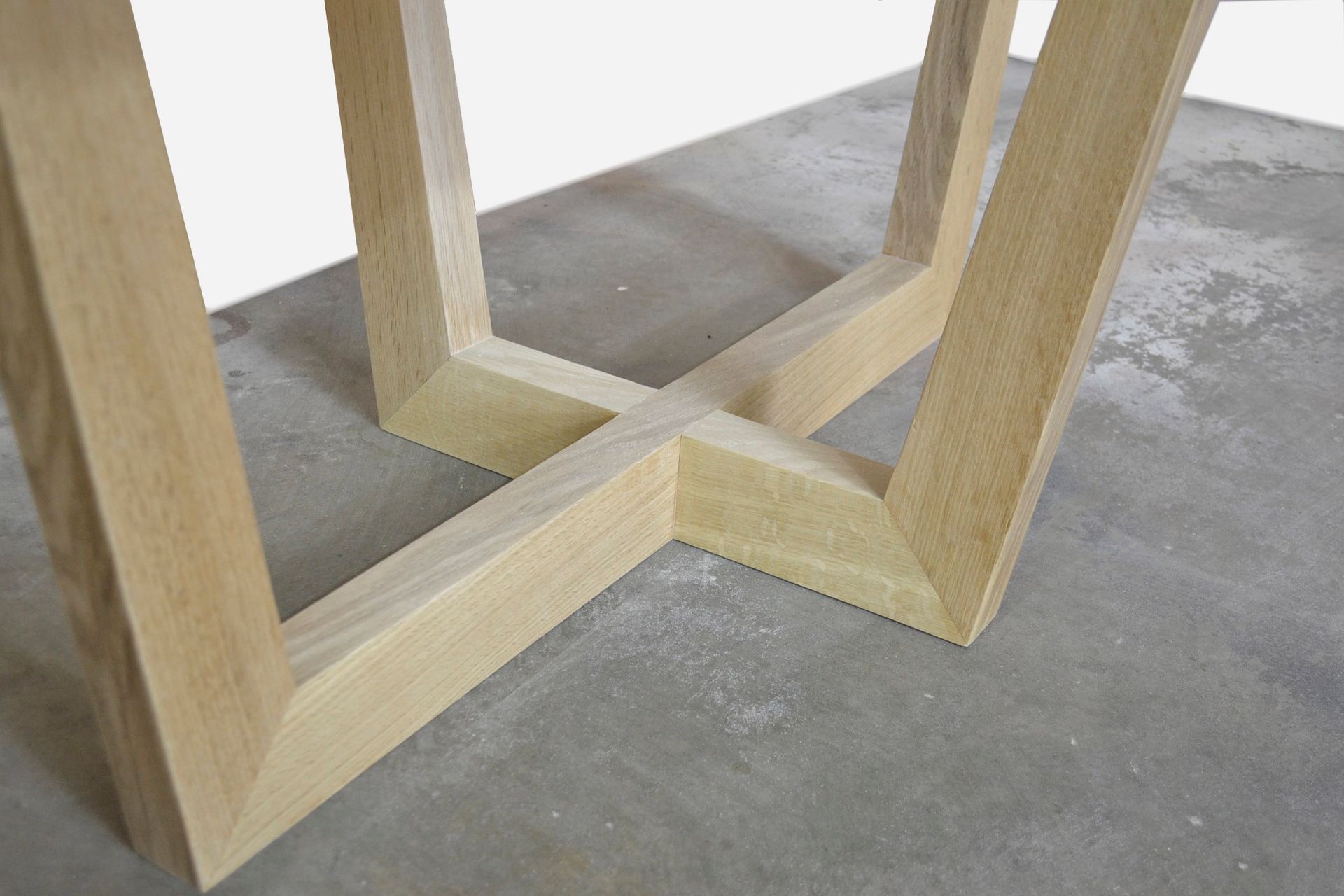 Modern Dinning Table 5