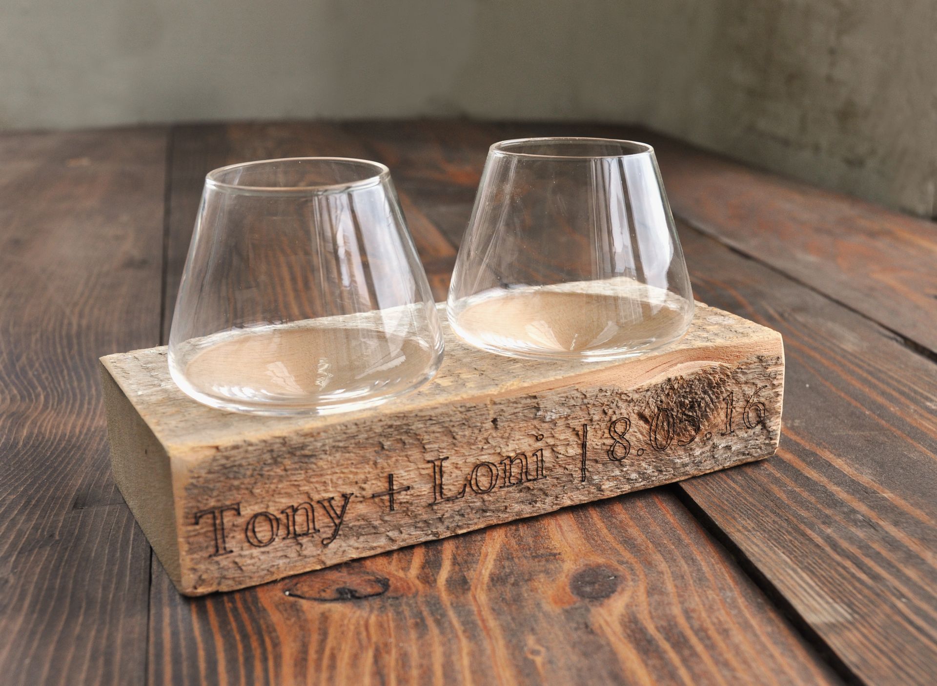Tad Revolving Wine Glass Pair 4